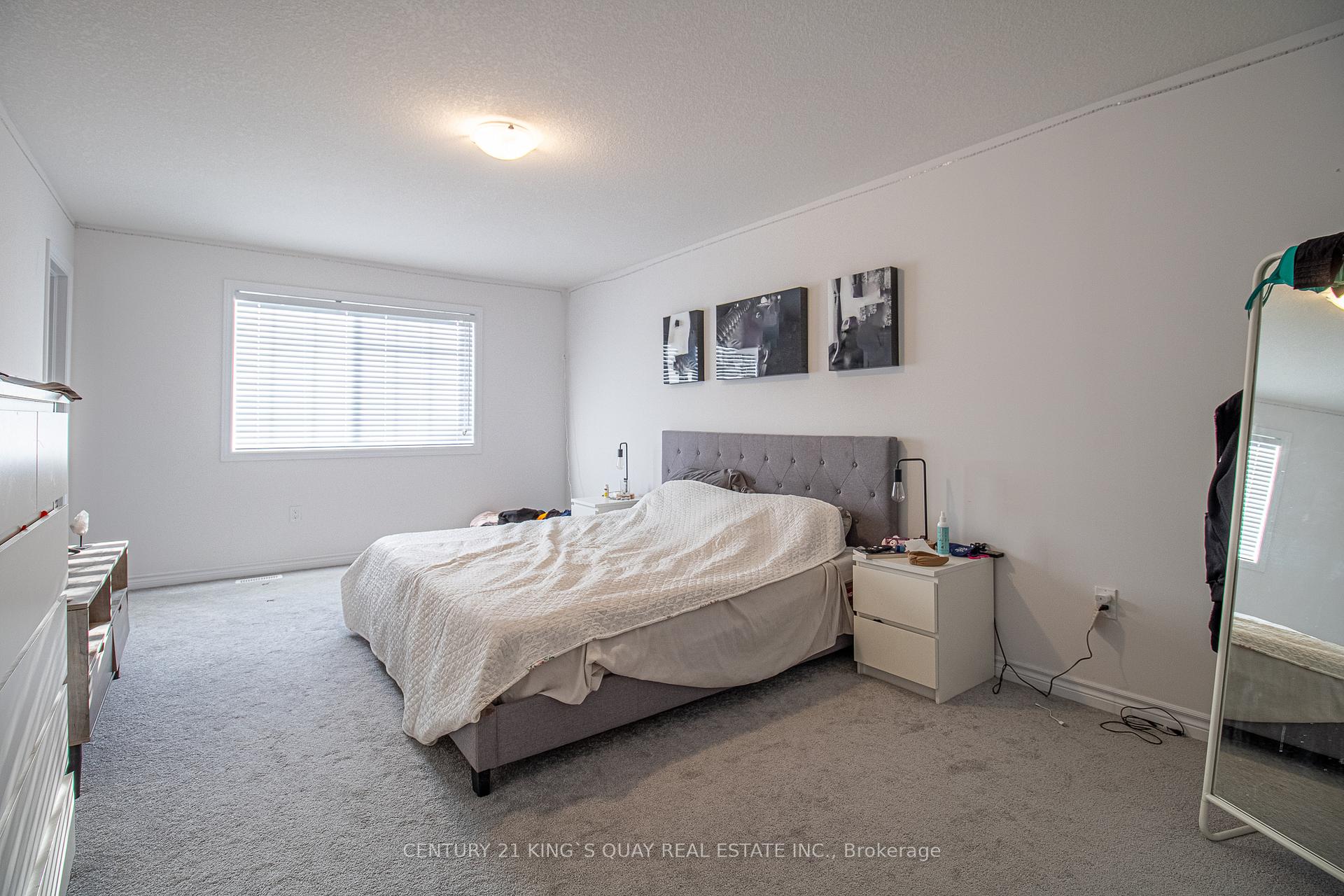 Photo 20 of 45 Elsegood Drive, Guelph, Village By The Arboretum — HOMEH