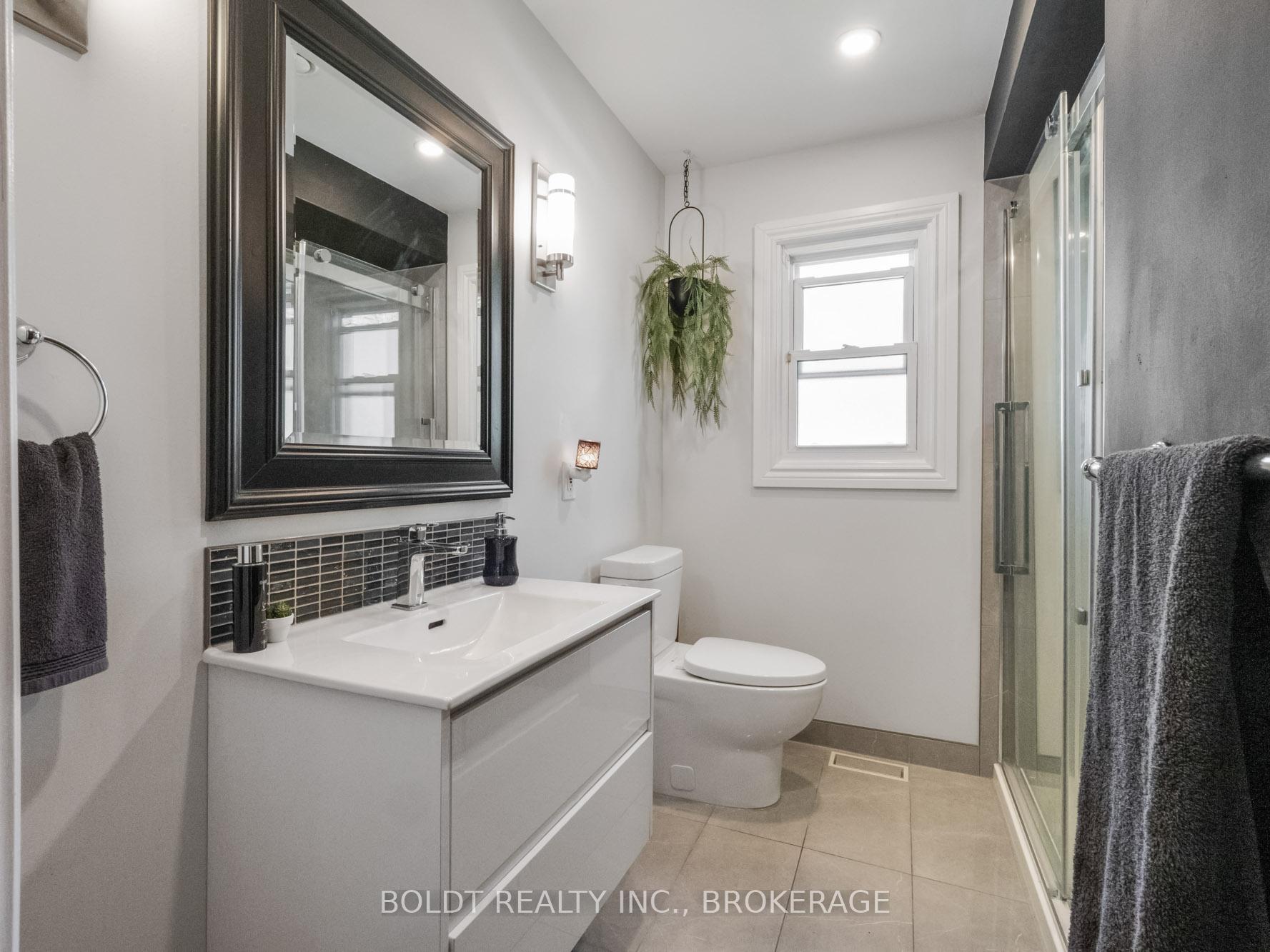 Photo 13 of 11 Edward Avenue, St. Catharines, Vine/Linwell — HOMEH