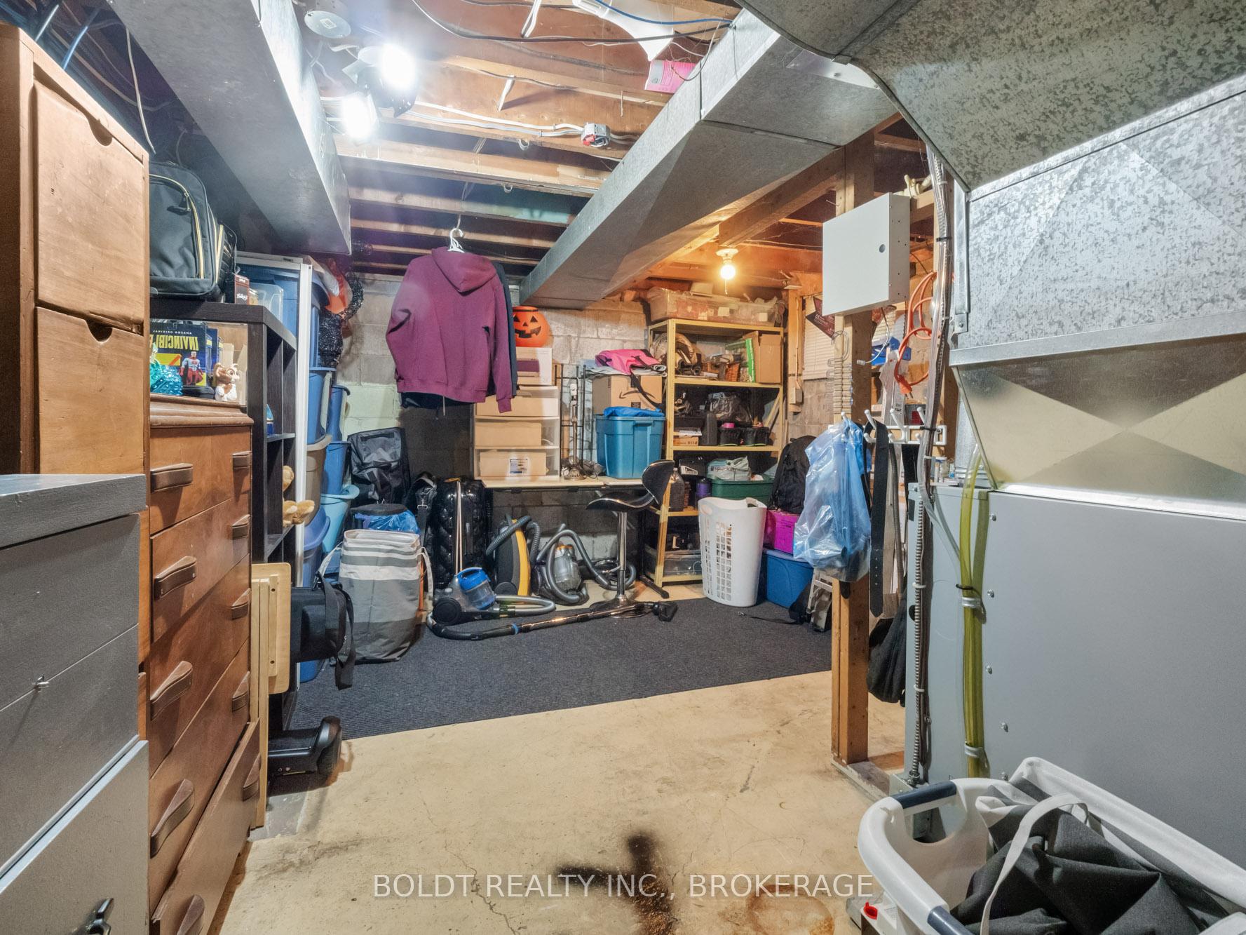 Photo 21 of 11 Edward Avenue, St. Catharines, Vine/Linwell — HOMEH