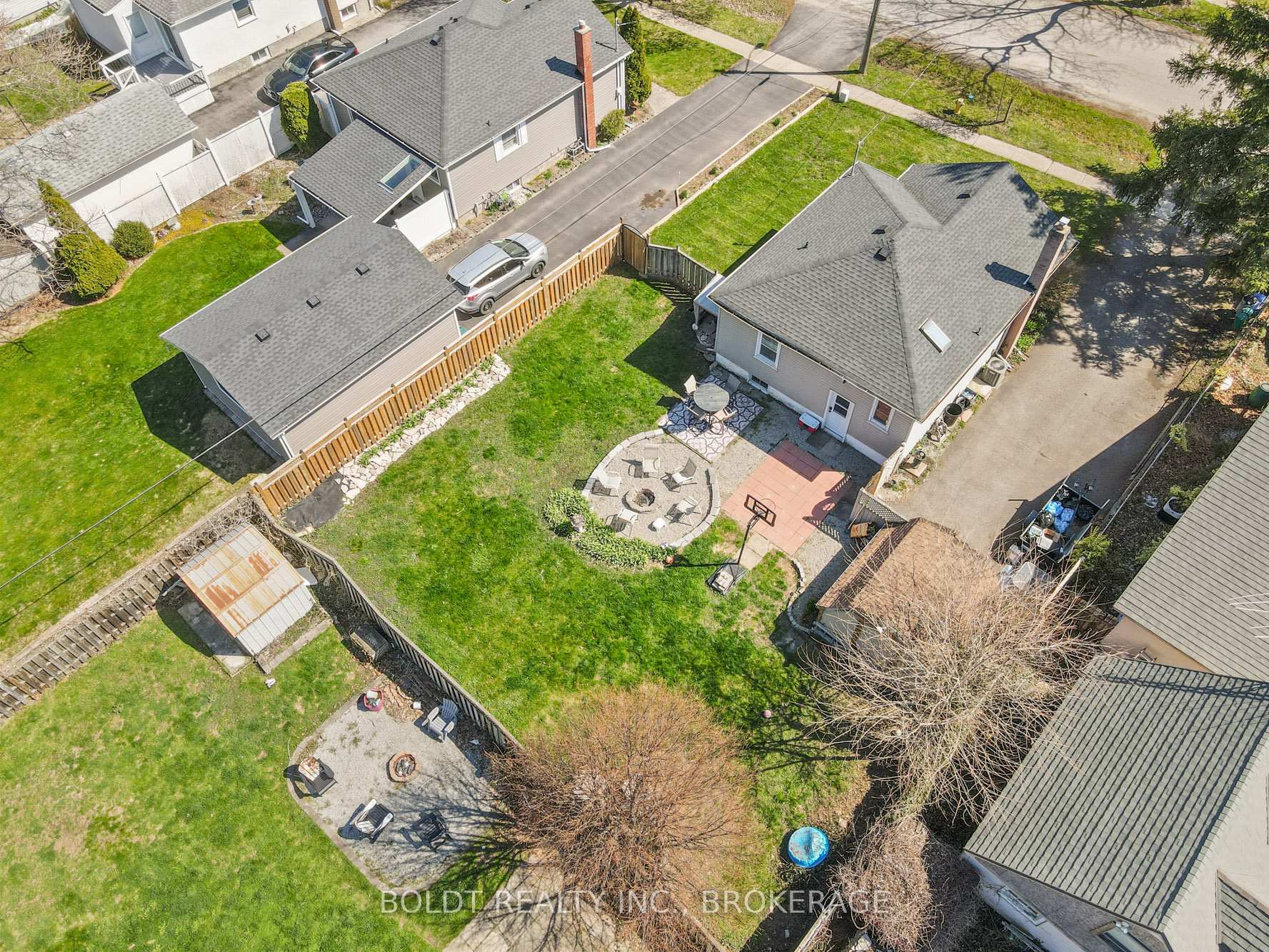 Photo 33 of 11 Edward Avenue, St. Catharines, Vine/Linwell — HOMEH