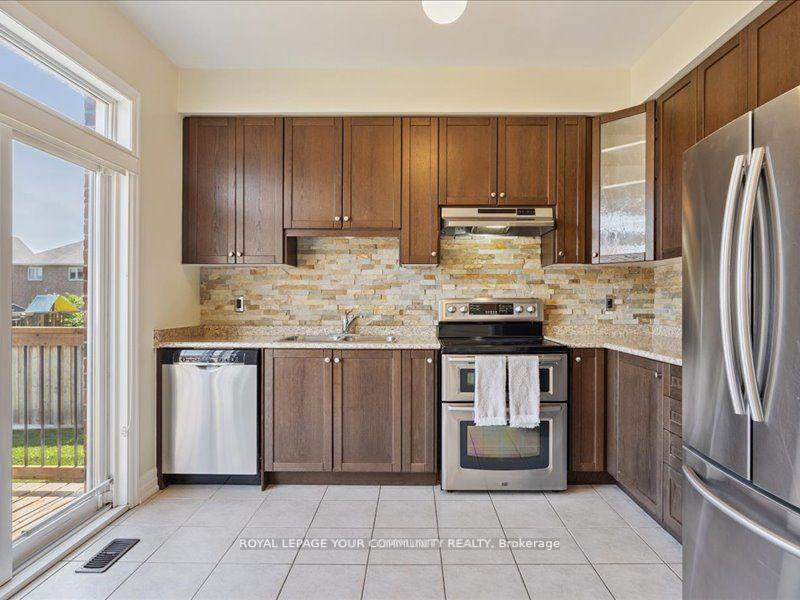 Photo 8 of 2170 Galloway Street, Innisfil, Alcona — HOMEH