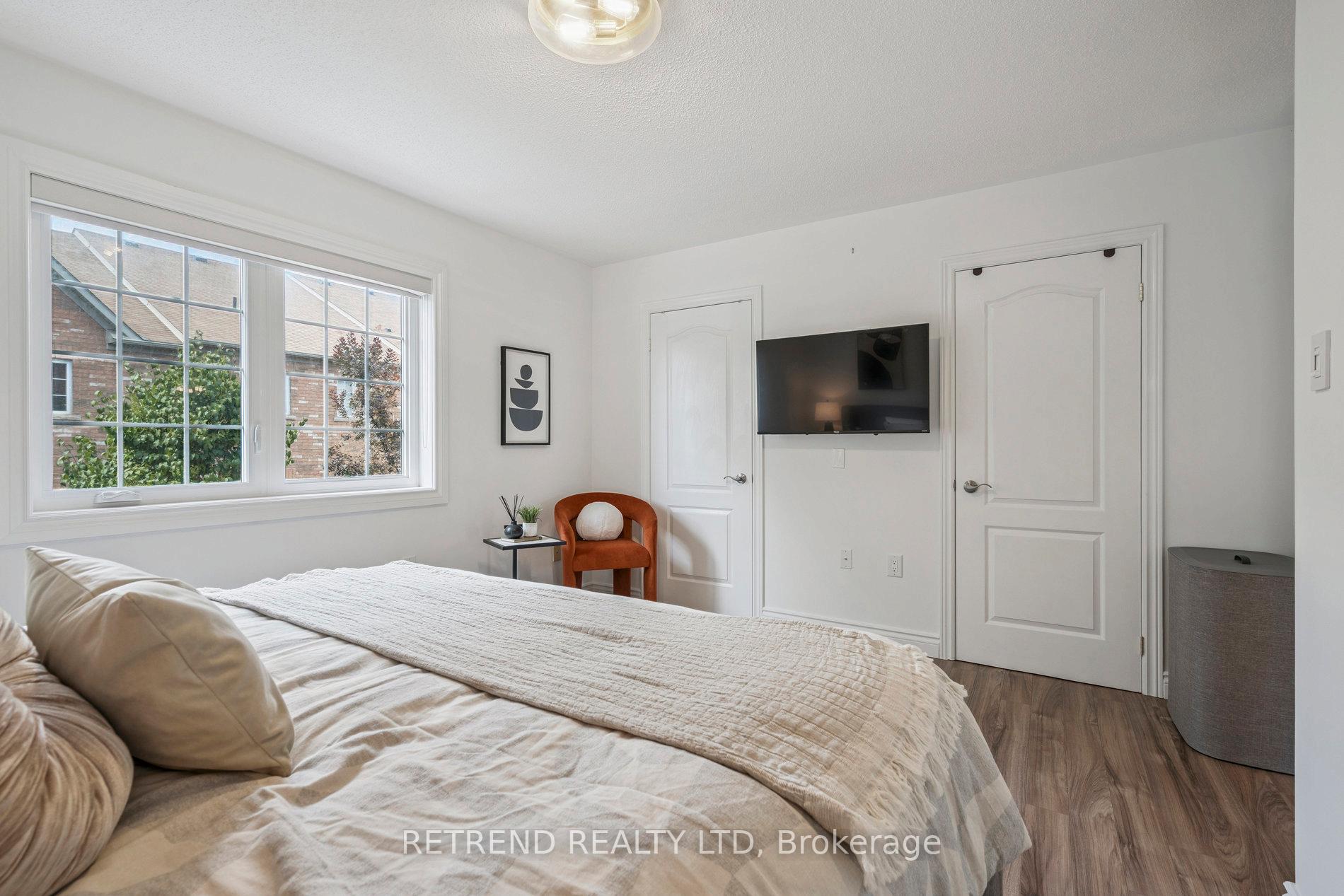 Photo 19 of 48 Gauguin Avenue, Vaughan, Patterson — HOMEH