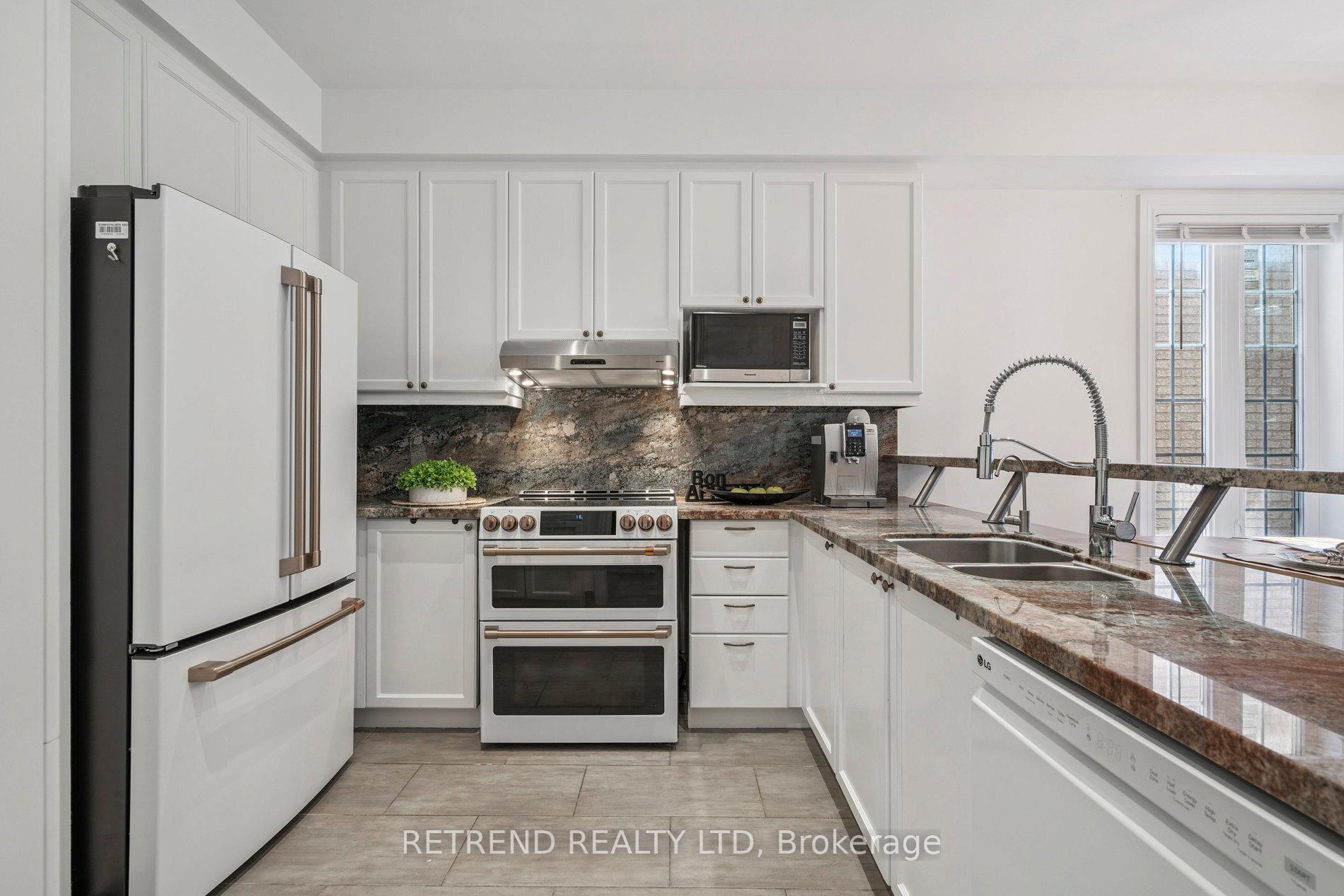 Photo 27 of 48 Gauguin Avenue, Vaughan, Patterson — HOMEH