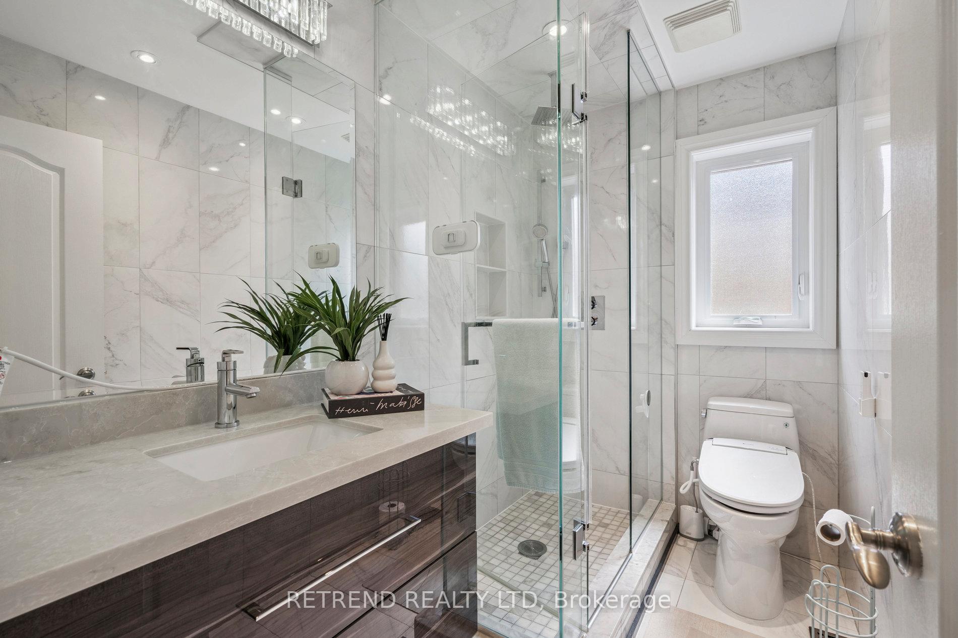 Photo 39 of 48 Gauguin Avenue, Vaughan, Patterson — HOMEH