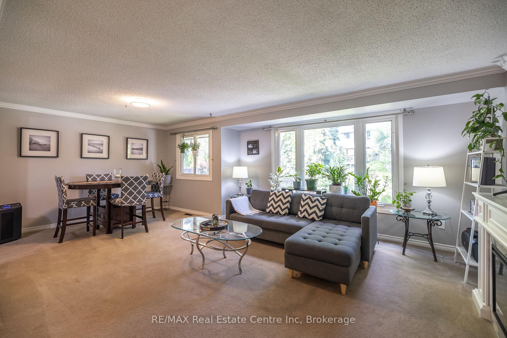 Photo 5 of 7 Westhill Road, Guelph, Willow West/Sugarbush/West Acres — HOMEH
