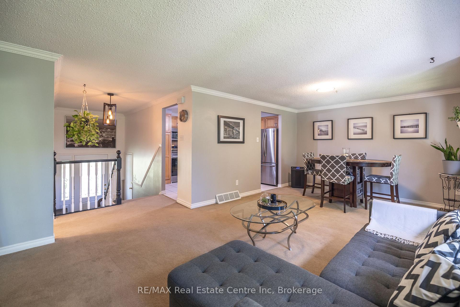 Photo 7 of 7 Westhill Road, Guelph, Willow West/Sugarbush/West Acres — HOMEH