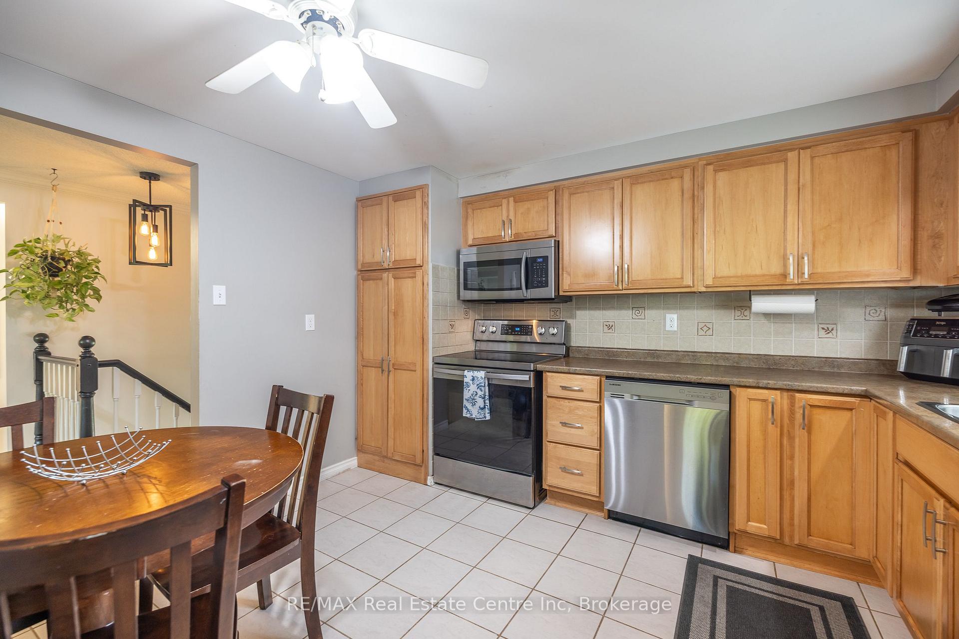 Photo 10 of 7 Westhill Road, Guelph, Willow West/Sugarbush/West Acres — HOMEH