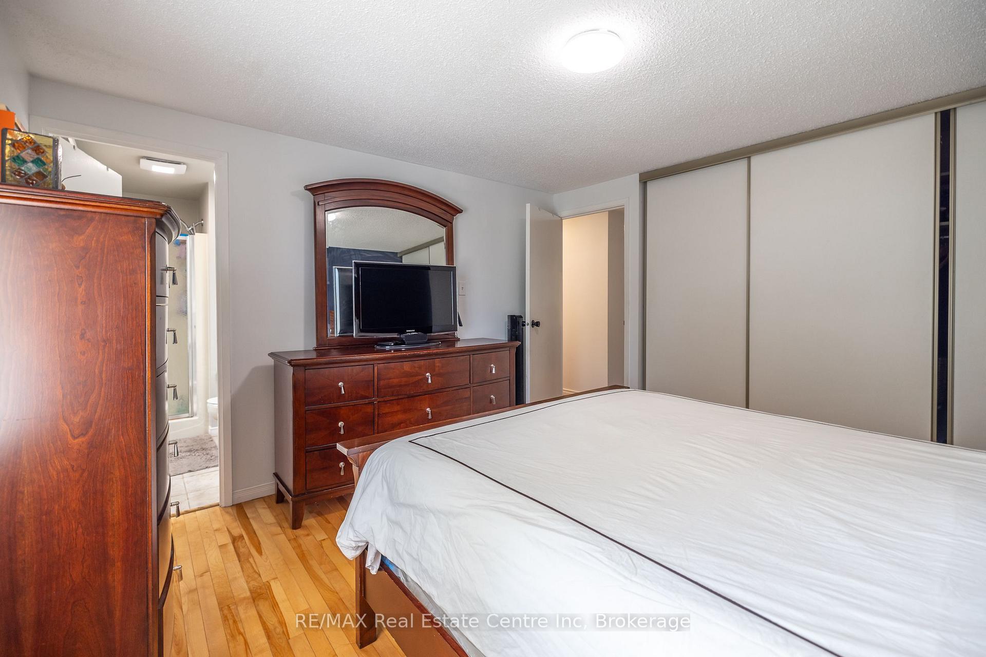 Photo 19 of 7 Westhill Road, Guelph, Willow West/Sugarbush/West Acres — HOMEH