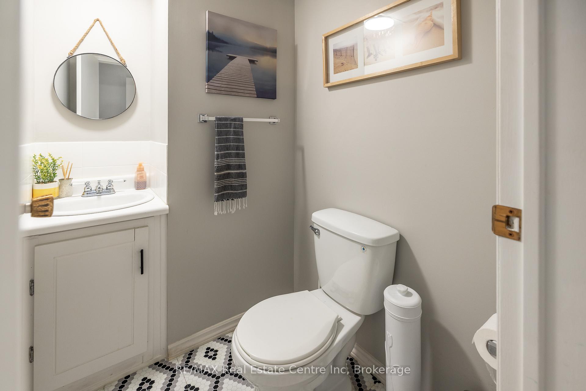 Photo 23 of 7 Westhill Road, Guelph, Willow West/Sugarbush/West Acres — HOMEH