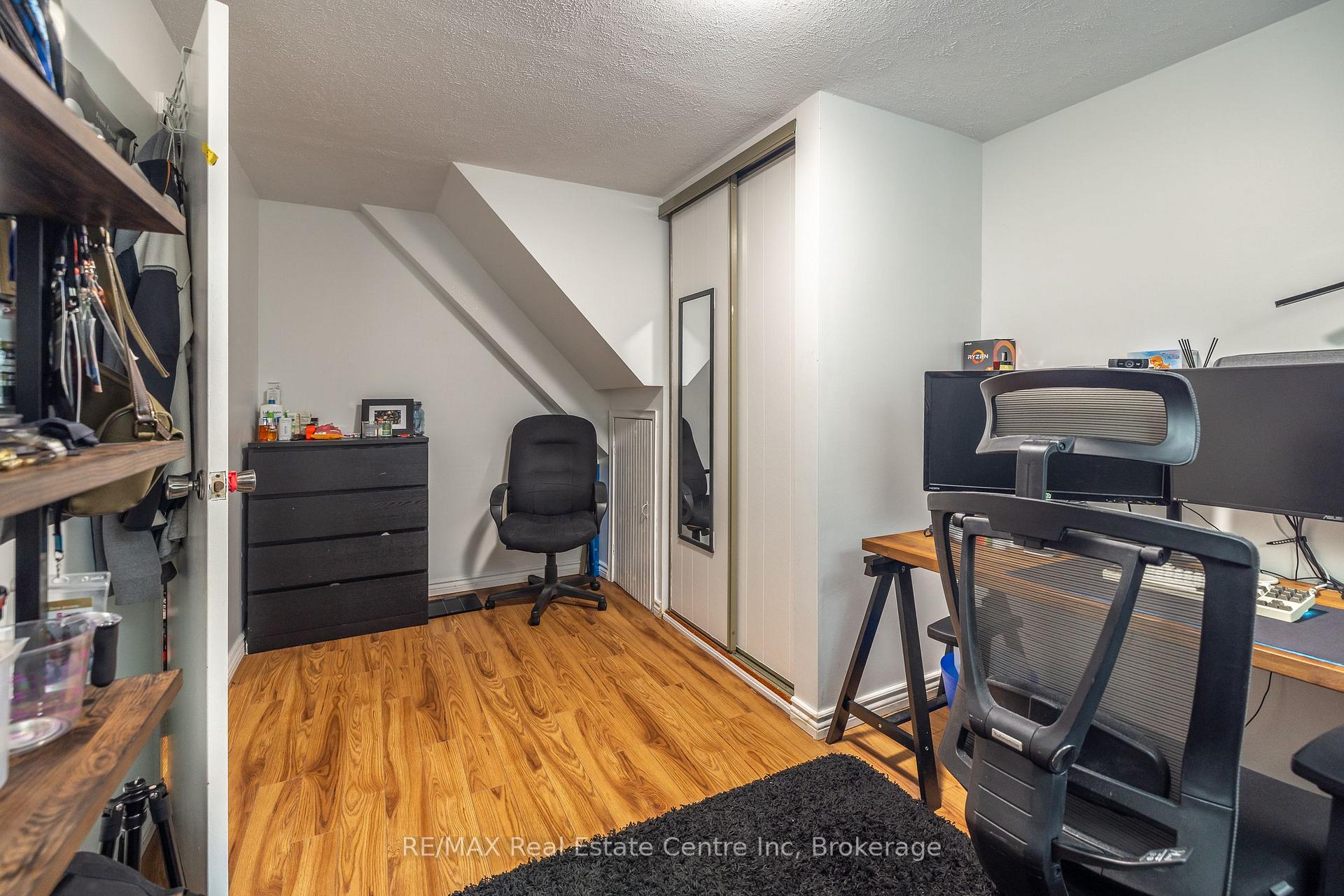 Photo 29 of 7 Westhill Road, Guelph, Willow West/Sugarbush/West Acres — HOMEH