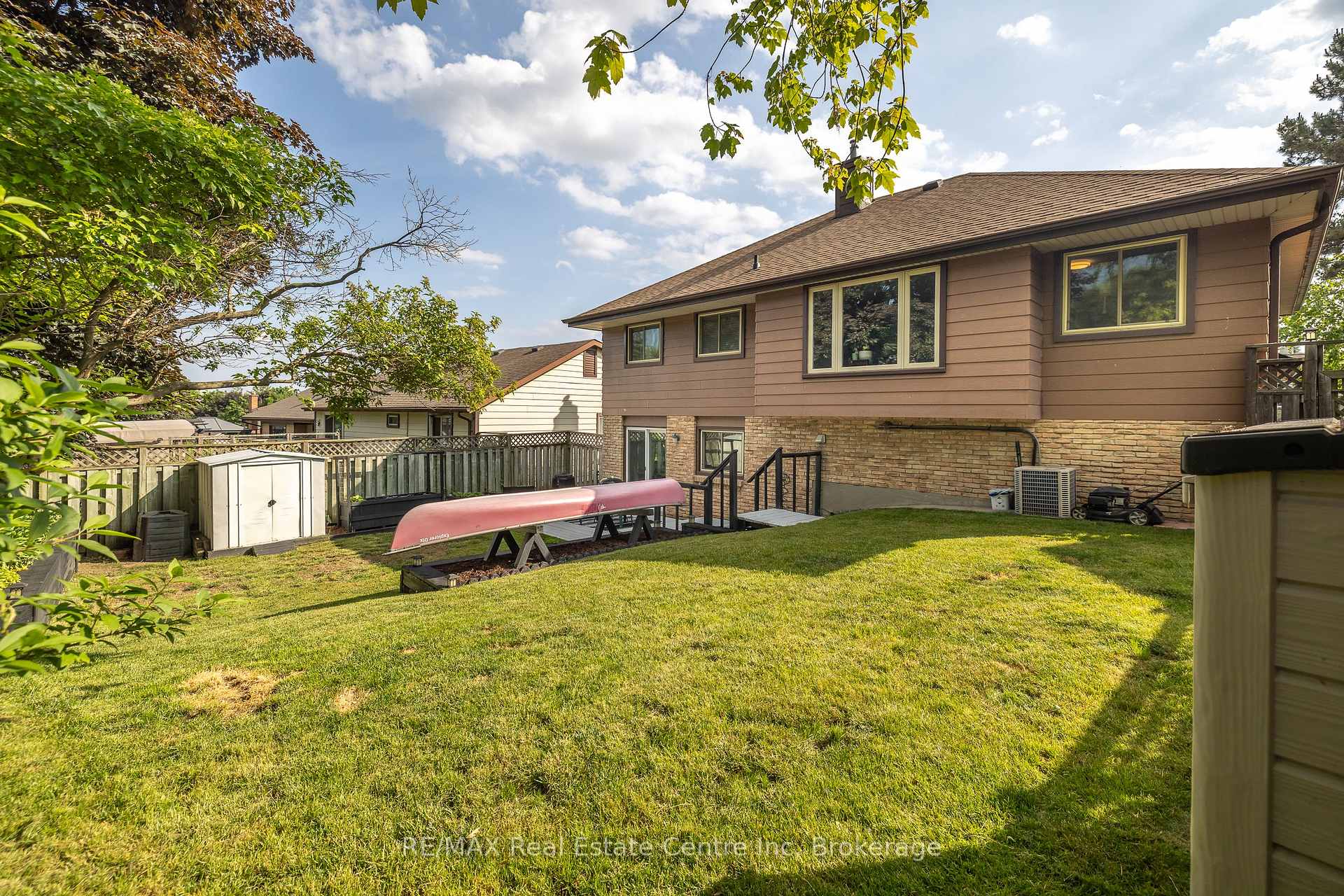 Photo 36 of 7 Westhill Road, Guelph, Willow West/Sugarbush/West Acres — HOMEH