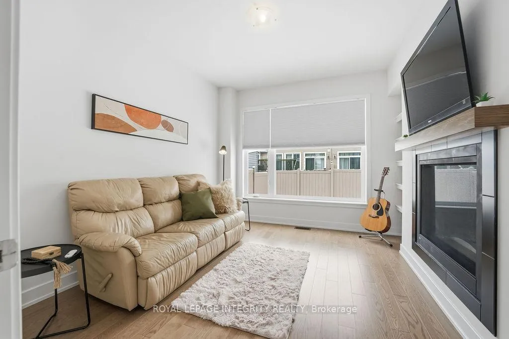 Photo 7 of 207 Osterley Way, Ottawa, Stittsville (South) — HOMEH