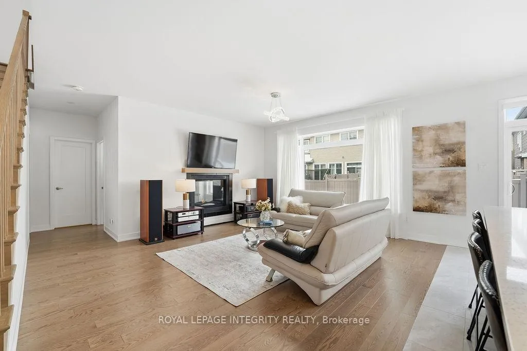 Photo 12 of 207 Osterley Way, Ottawa, Stittsville (South) — HOMEH