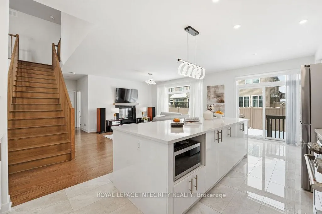 Photo 23 of 207 Osterley Way, Ottawa, Stittsville (South) — HOMEH