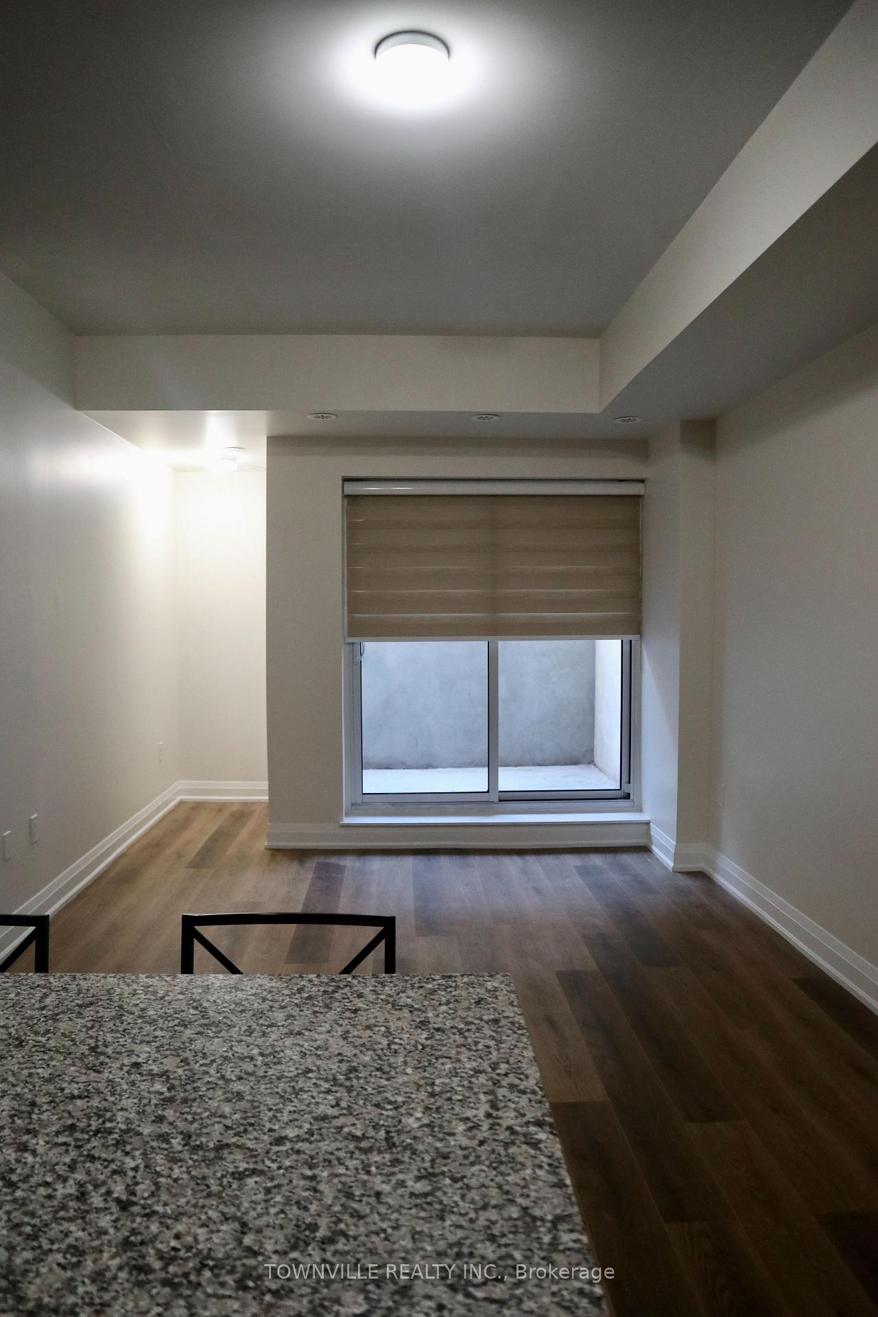 Photo 4 of Unit B1002, 5279 Highway 7 Road, Vaughan, Vaughan Grove — HOMEH