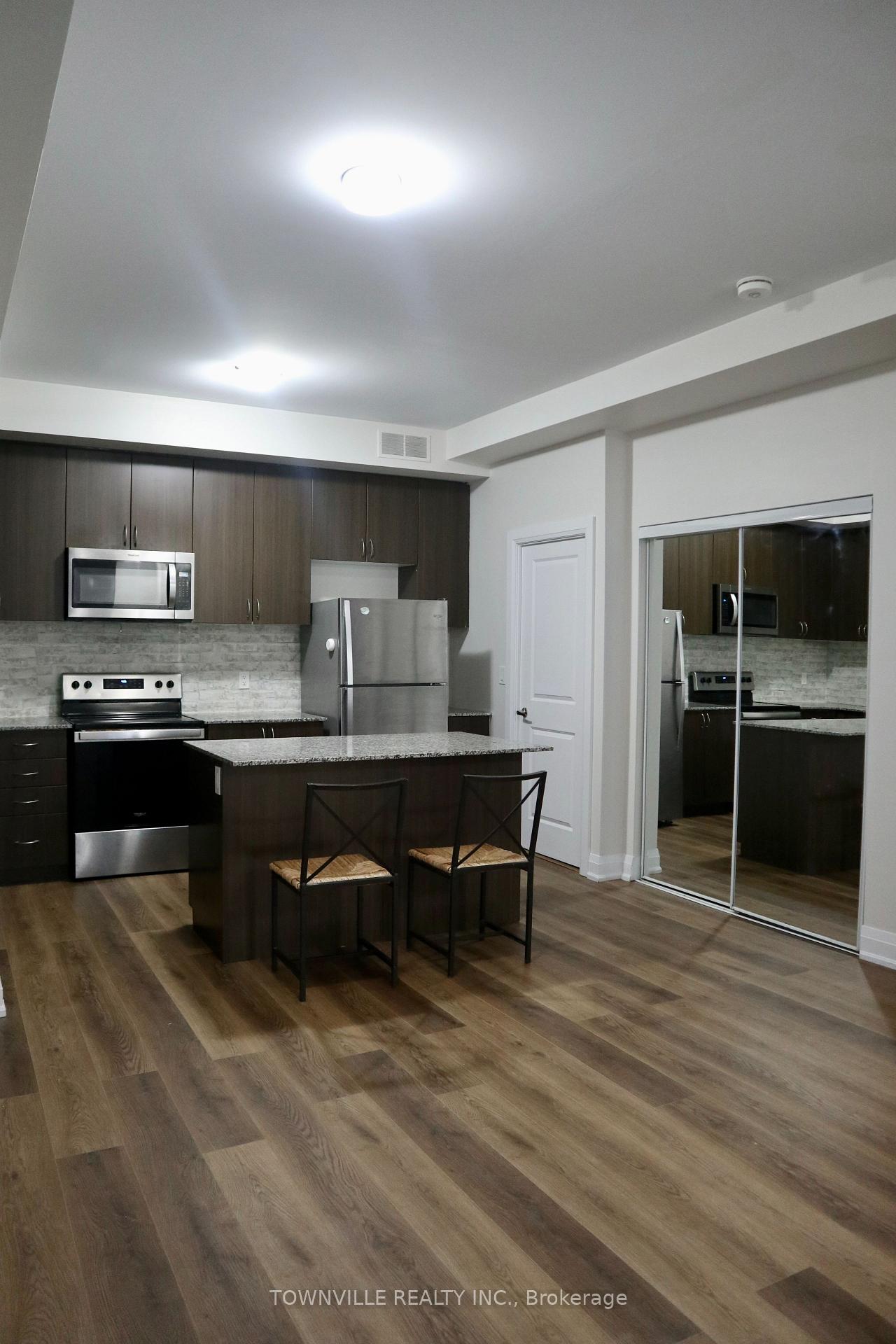 Photo 10 of Unit B1002, 5279 Highway 7 Road, Vaughan, Vaughan Grove — HOMEH