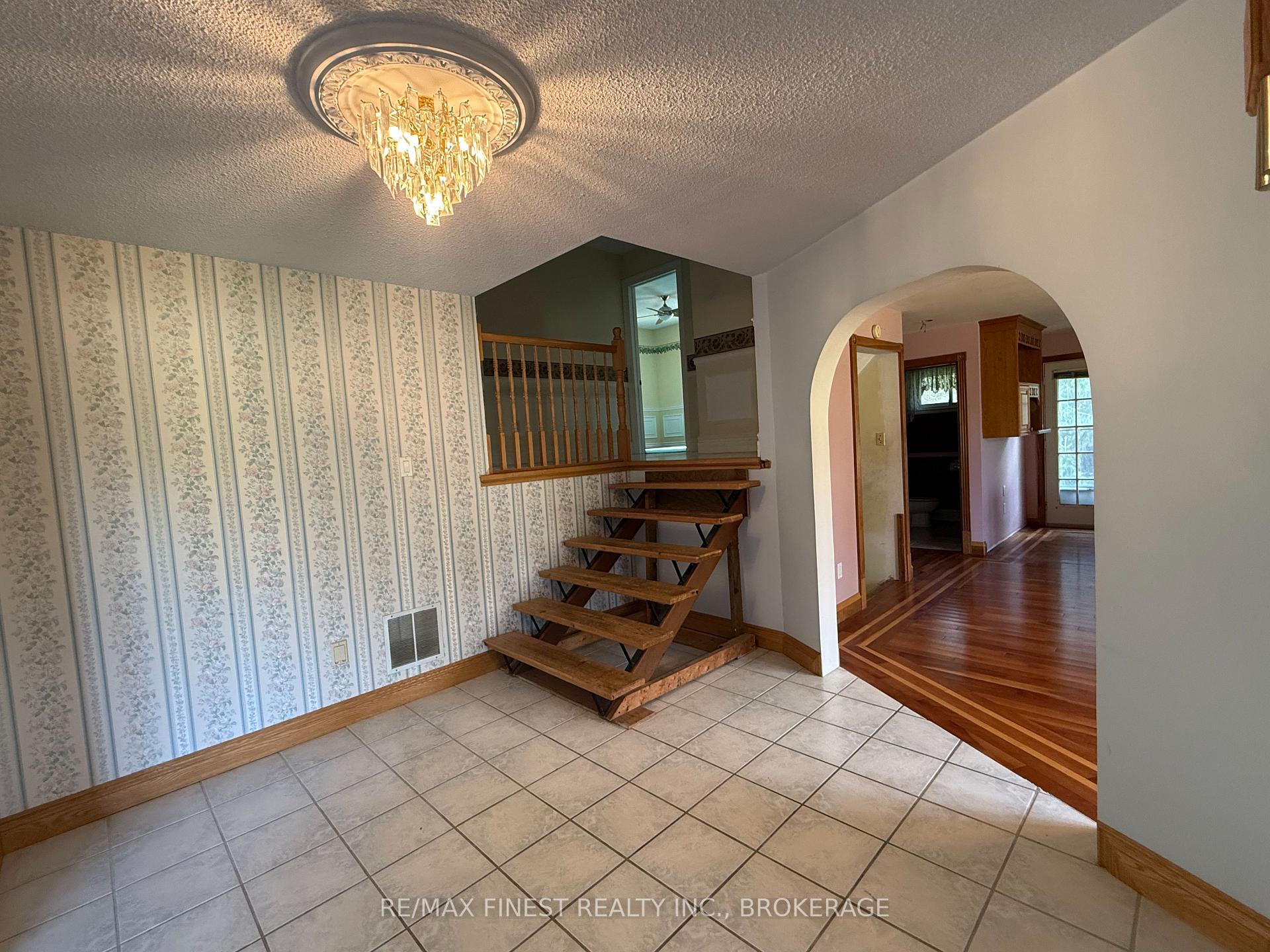 Photo 22 of 1712 Creekside Drive, Loyalist, Lennox and Addington - South — HOMEH