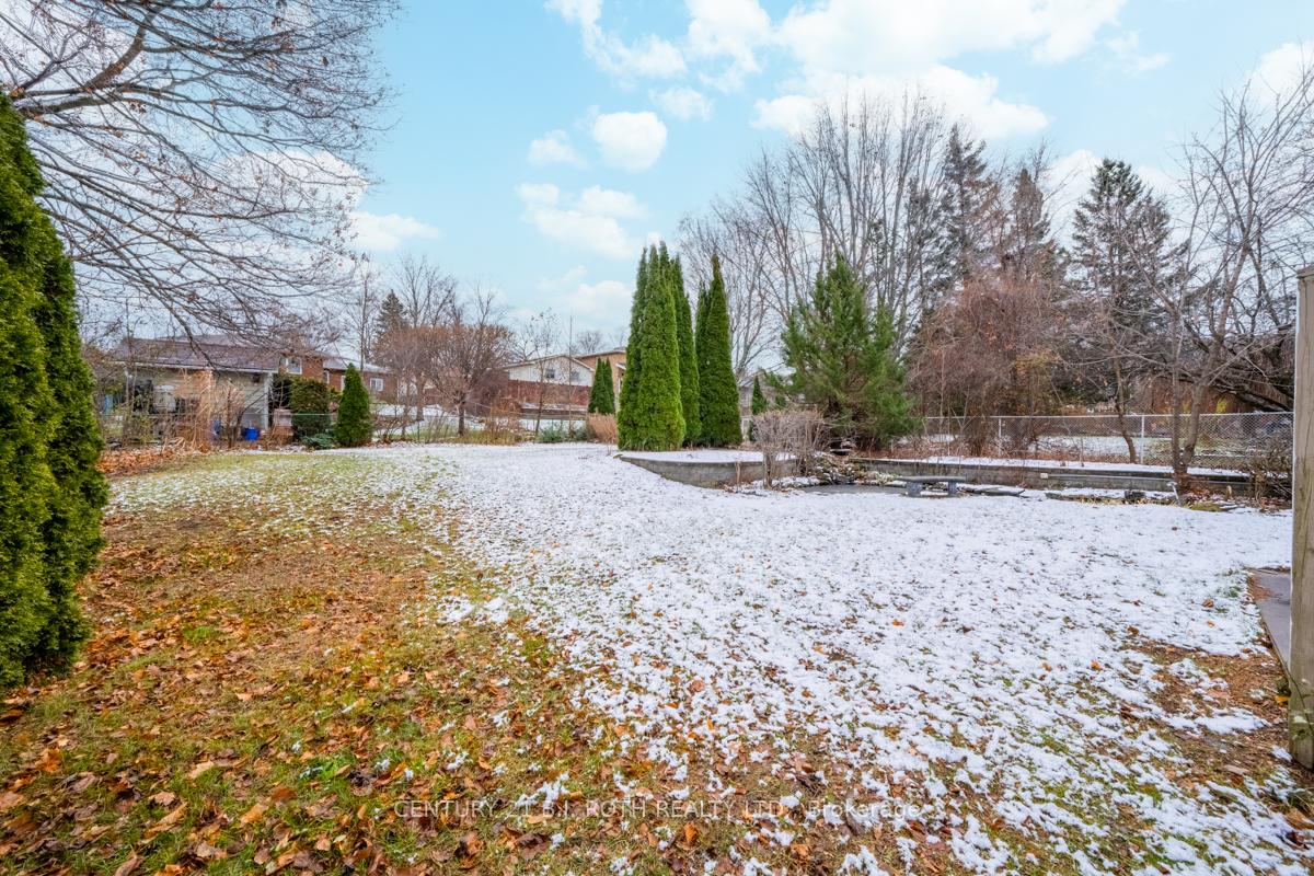 Photo 6 of 43 Shoreview Drive, Barrie, 400 East — HOMEH