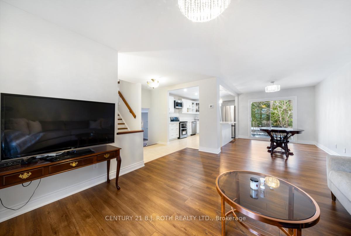 Photo 18 of 43 Shoreview Drive, Barrie, 400 East — HOMEH