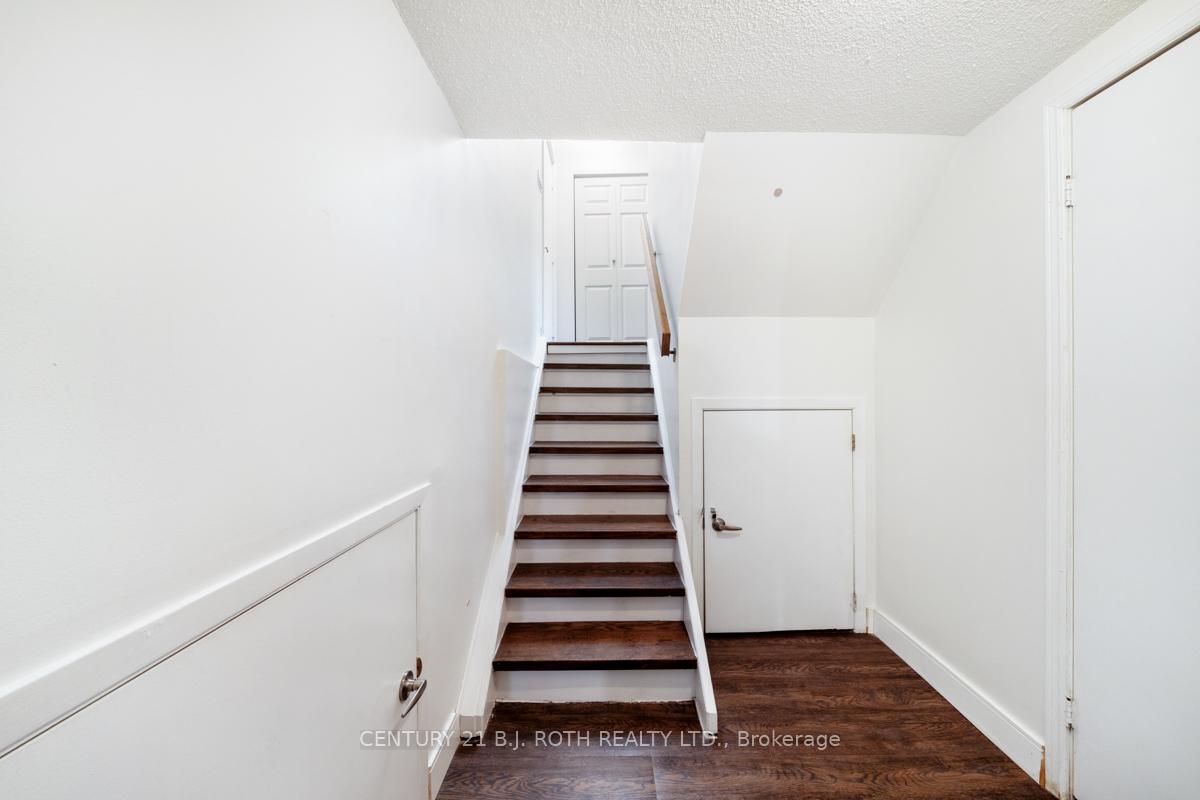 Photo 25 of 43 Shoreview Drive, Barrie, 400 East — HOMEH