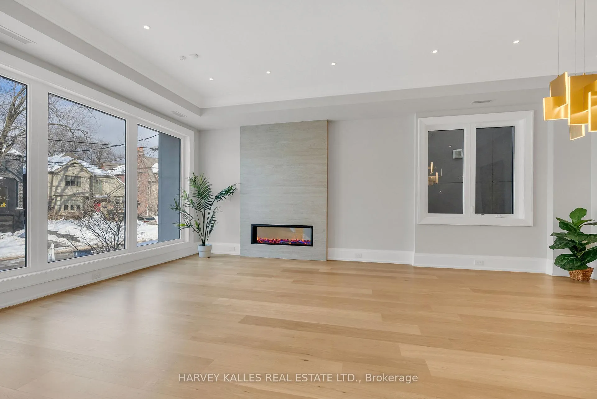 Photo 6 of 127 Joicey Boulevard, Toronto, Bedford Park-Nortown — HOMEH