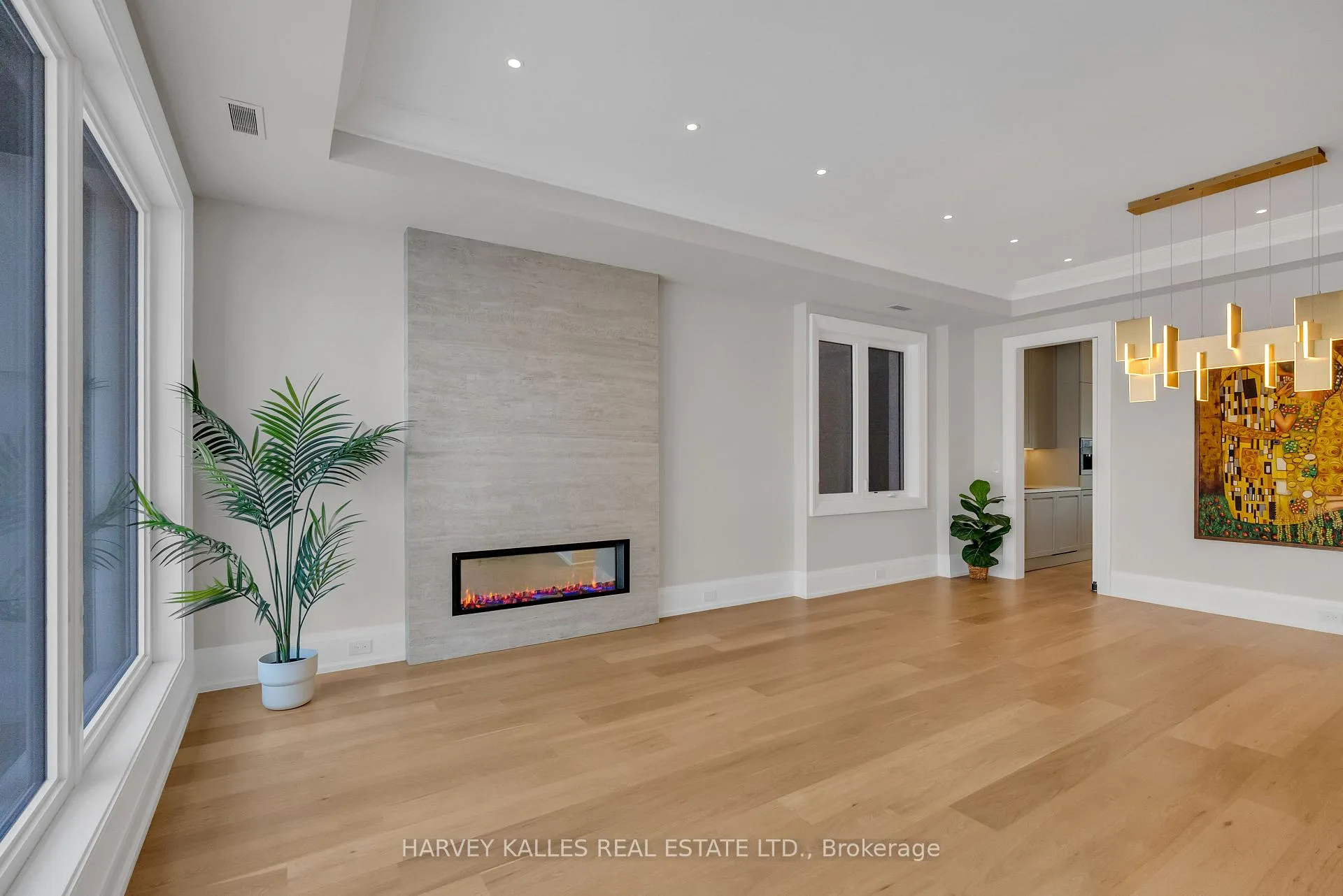 Photo 7 of 127 Joicey Boulevard, Toronto, Bedford Park-Nortown — HOMEH