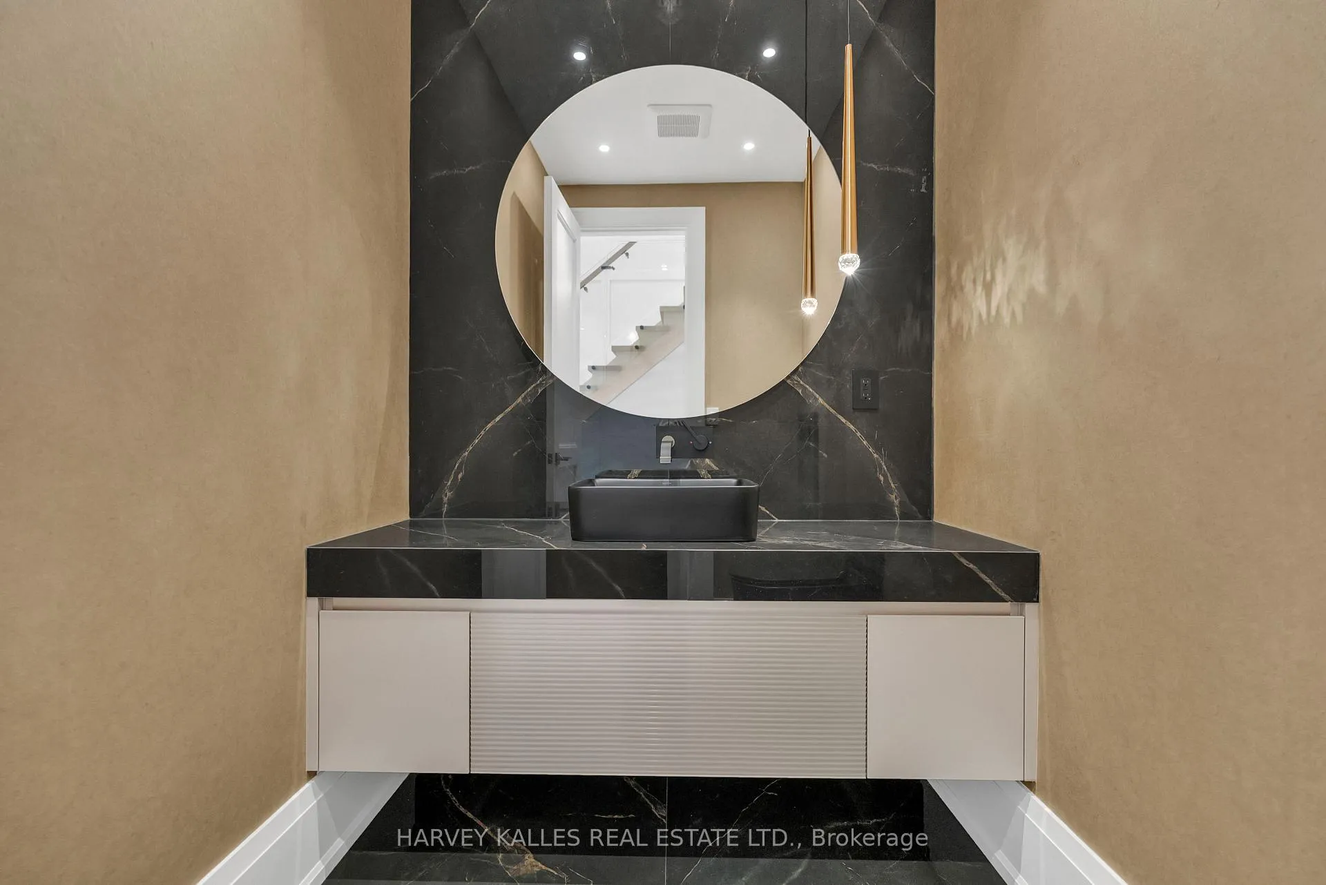 Photo 11 of 127 Joicey Boulevard, Toronto, Bedford Park-Nortown — HOMEH