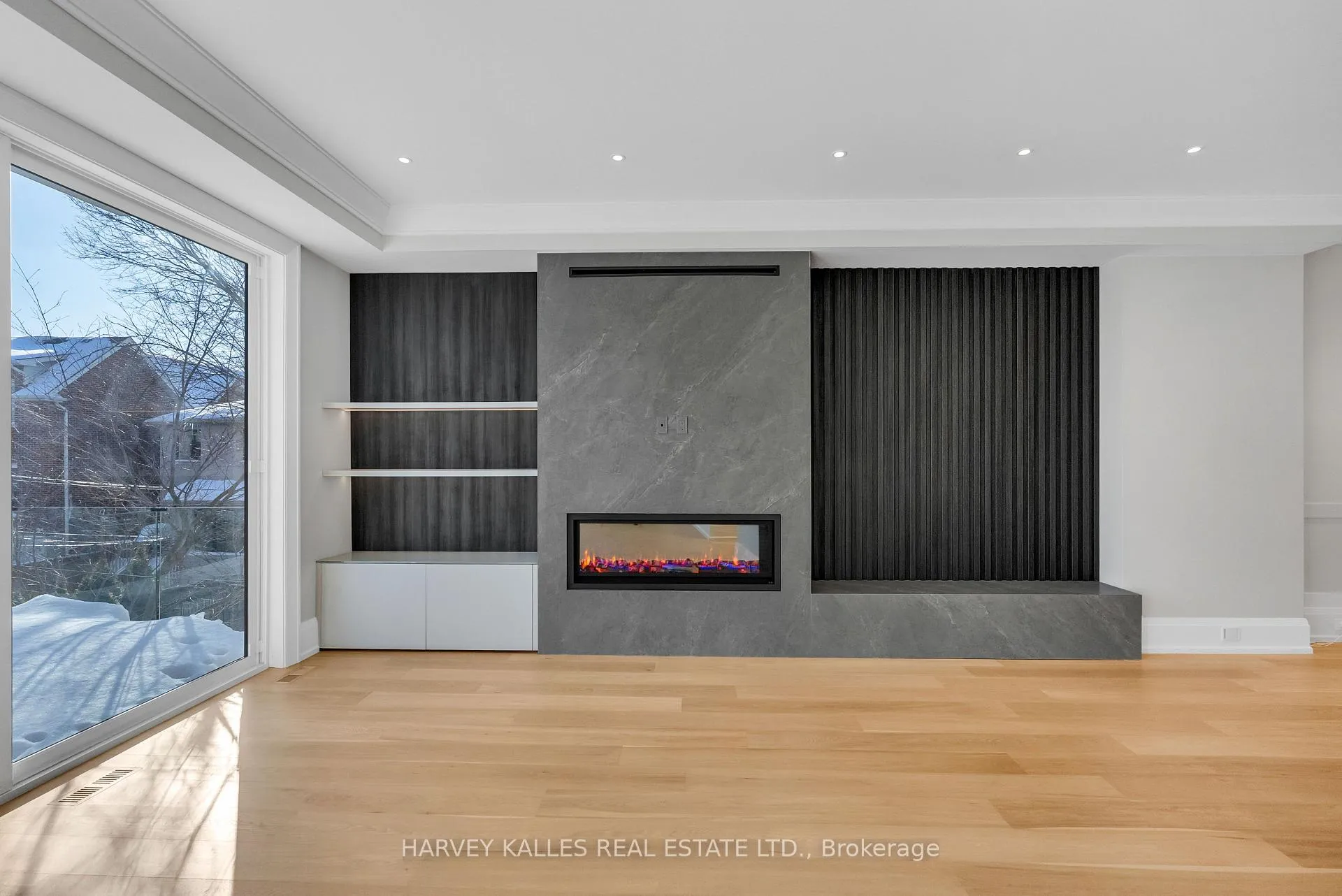 Photo 15 of 127 Joicey Boulevard, Toronto, Bedford Park-Nortown — HOMEH