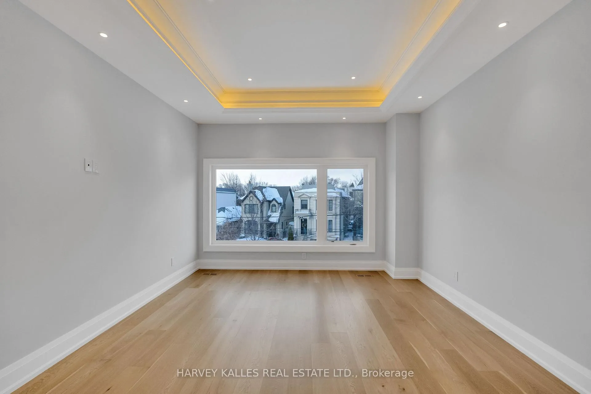 Photo 34 of 127 Joicey Boulevard, Toronto, Bedford Park-Nortown — HOMEH