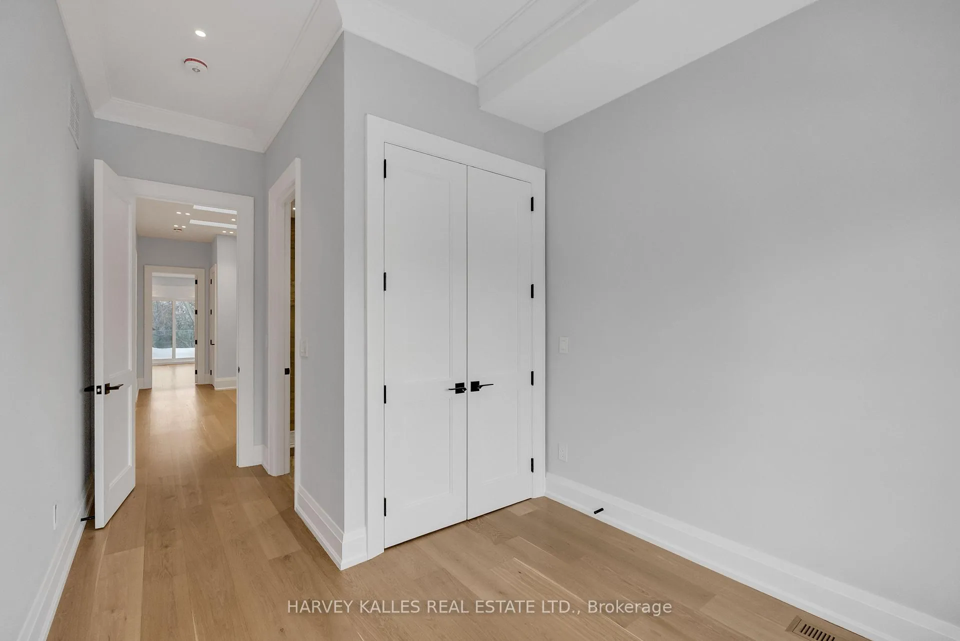 Photo 38 of 127 Joicey Boulevard, Toronto, Bedford Park-Nortown — HOMEH