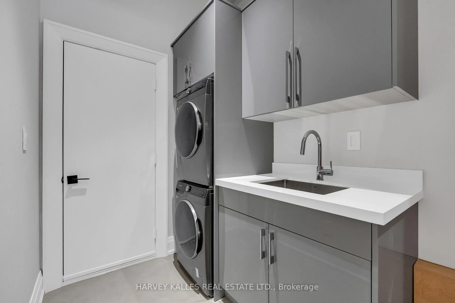Photo 42 of 127 Joicey Boulevard, Toronto, Bedford Park-Nortown — HOMEH