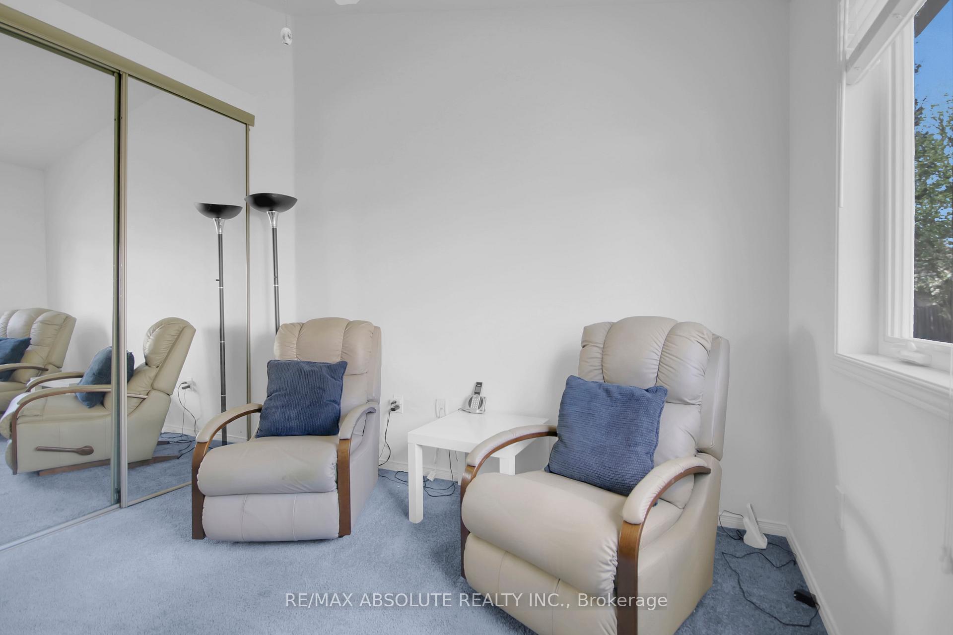 Photo 10 of 9 Camberley Street, Ottawa, Barrhaven East — HOMEH