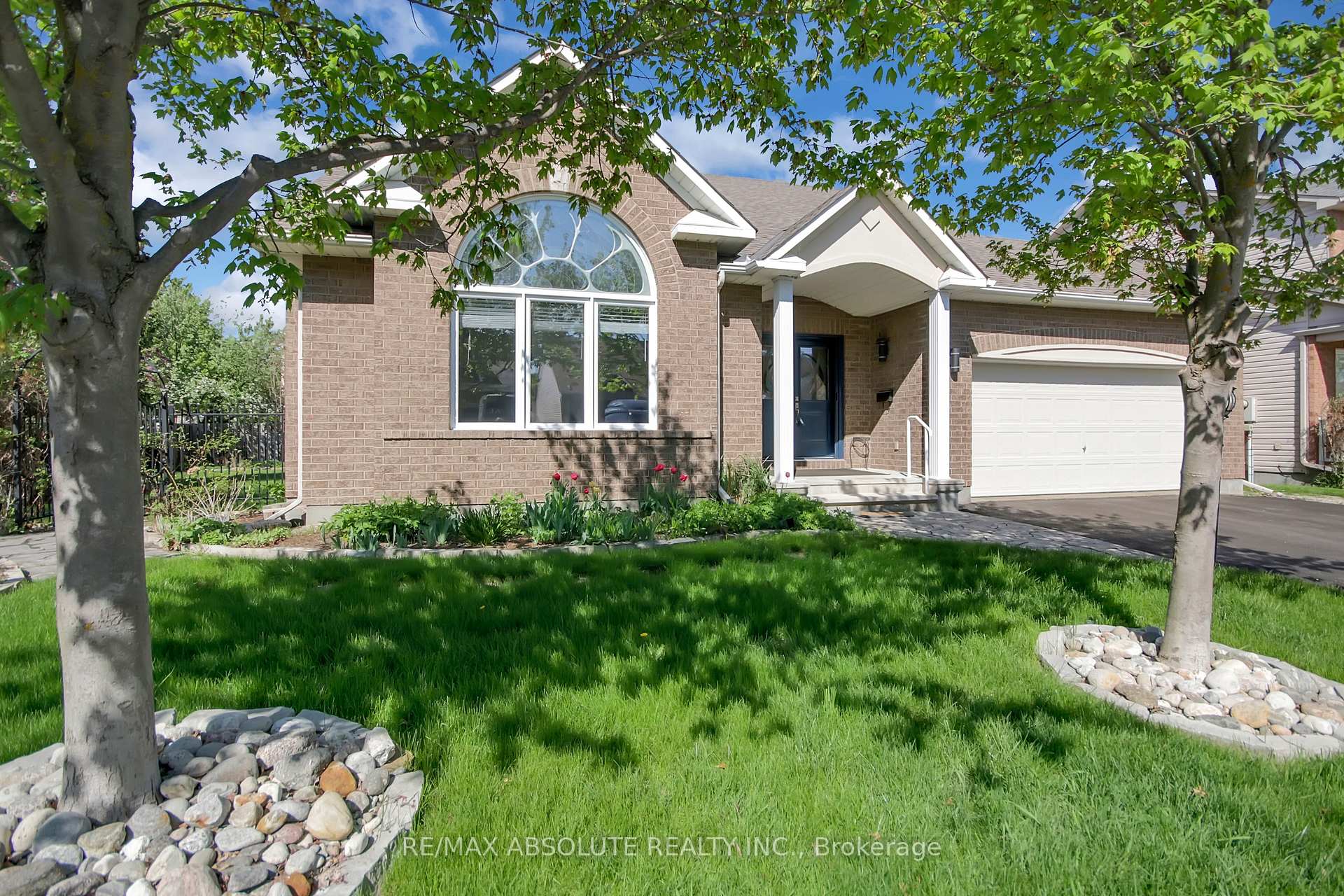 Photo 17 of 9 Camberley Street, Ottawa, Barrhaven East — HOMEH
