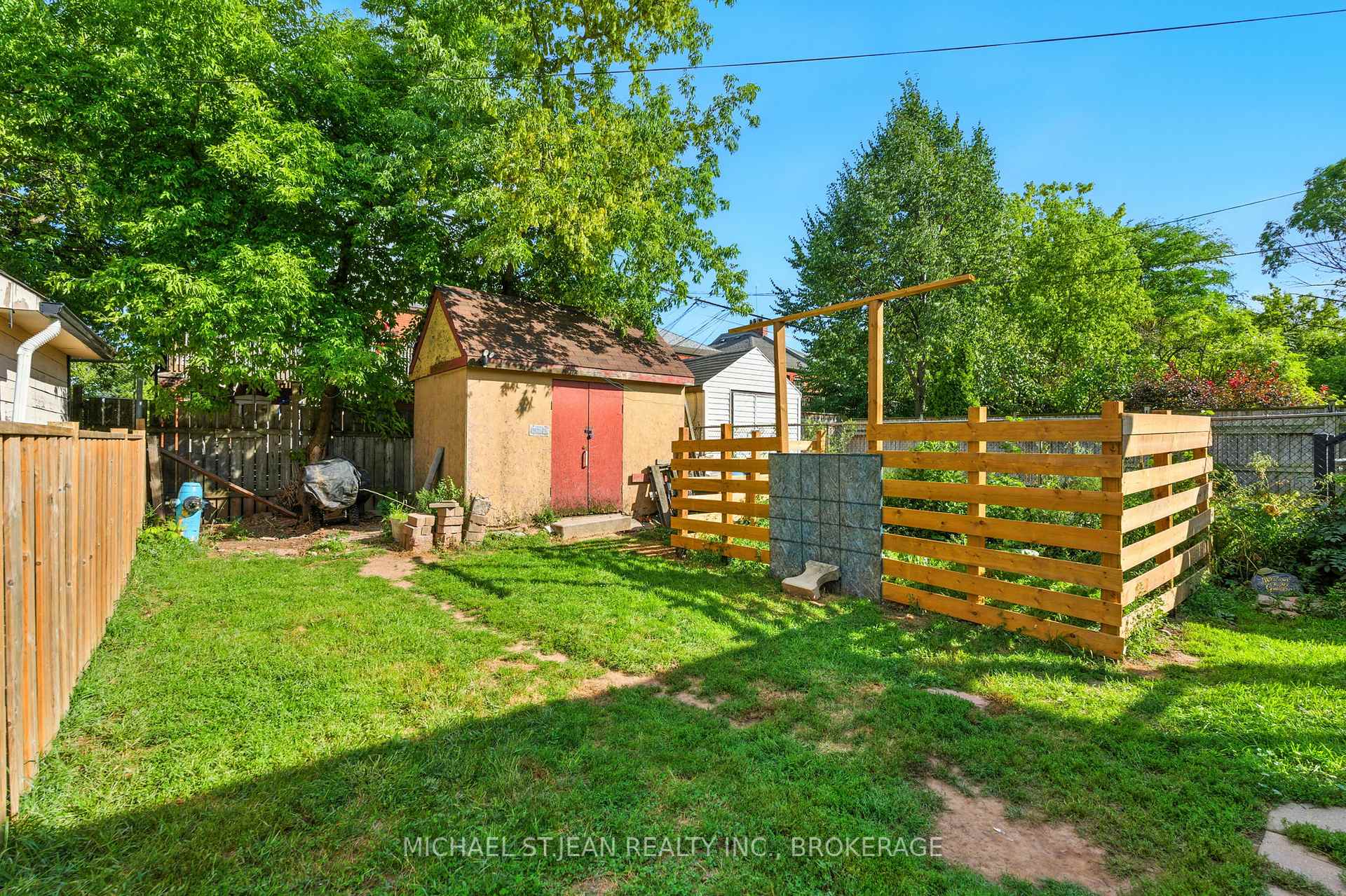 Photo 59 of 98 Tuxedo Avenue N, Hamilton, Crown Point — HOMEH