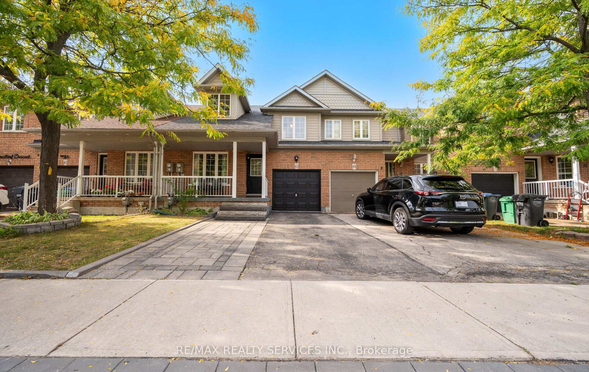 Photo 3 of 45 Heartleaf Crescent, Brampton, Fletcher's Meadow — HOMEH
