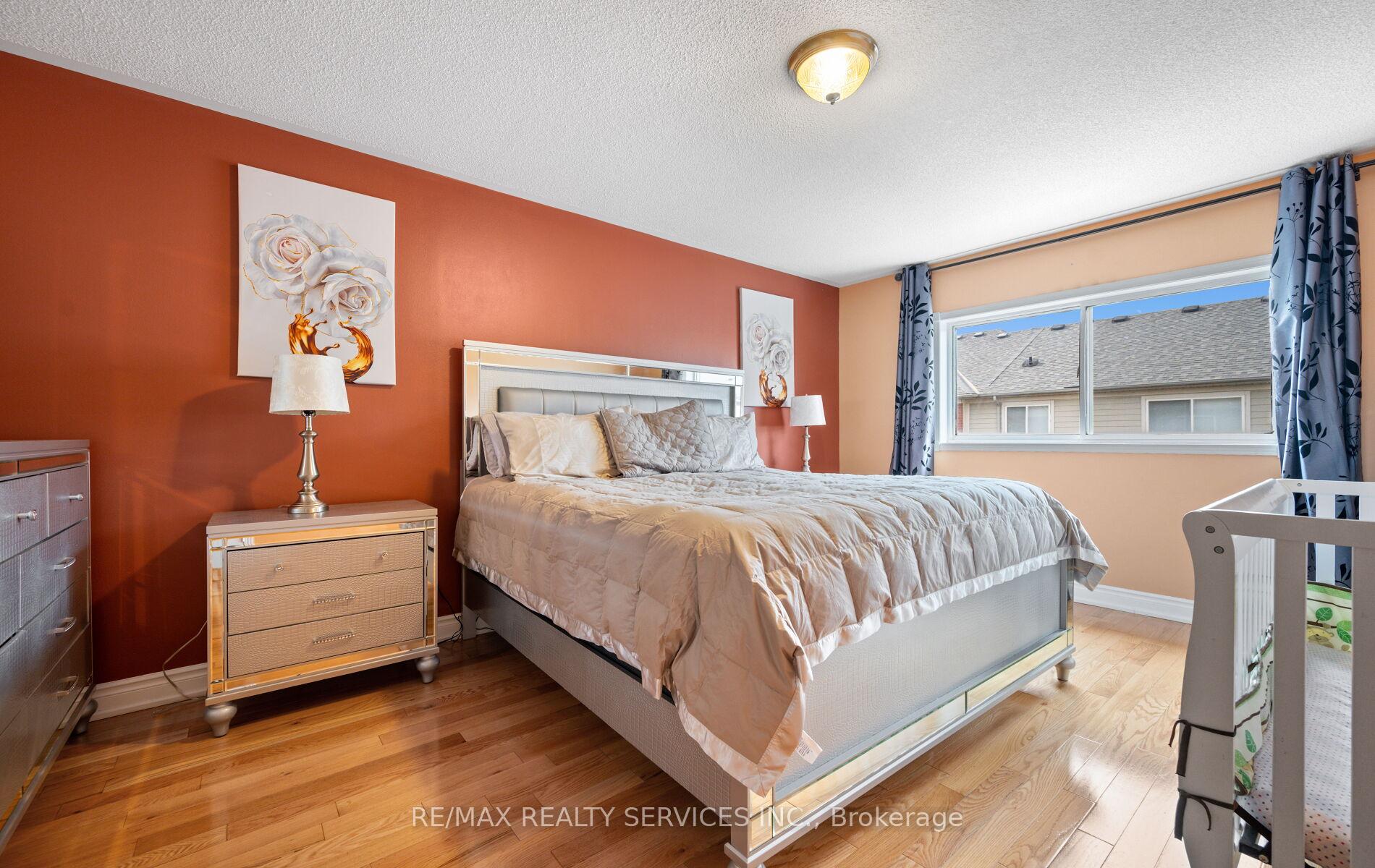 Photo 26 of 45 Heartleaf Crescent, Brampton, Fletcher's Meadow — HOMEH