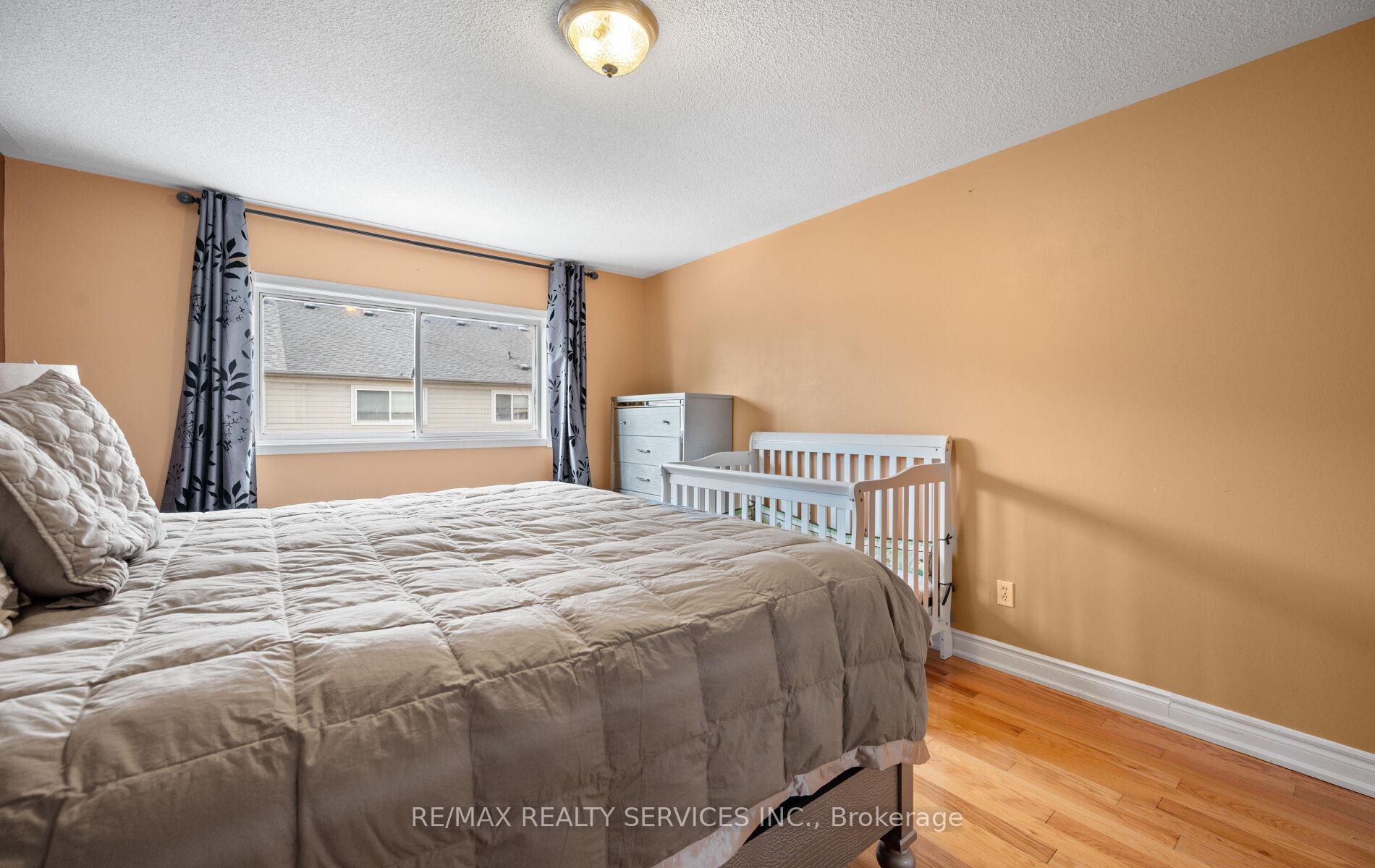 Photo 27 of 45 Heartleaf Crescent, Brampton, Fletcher's Meadow — HOMEH