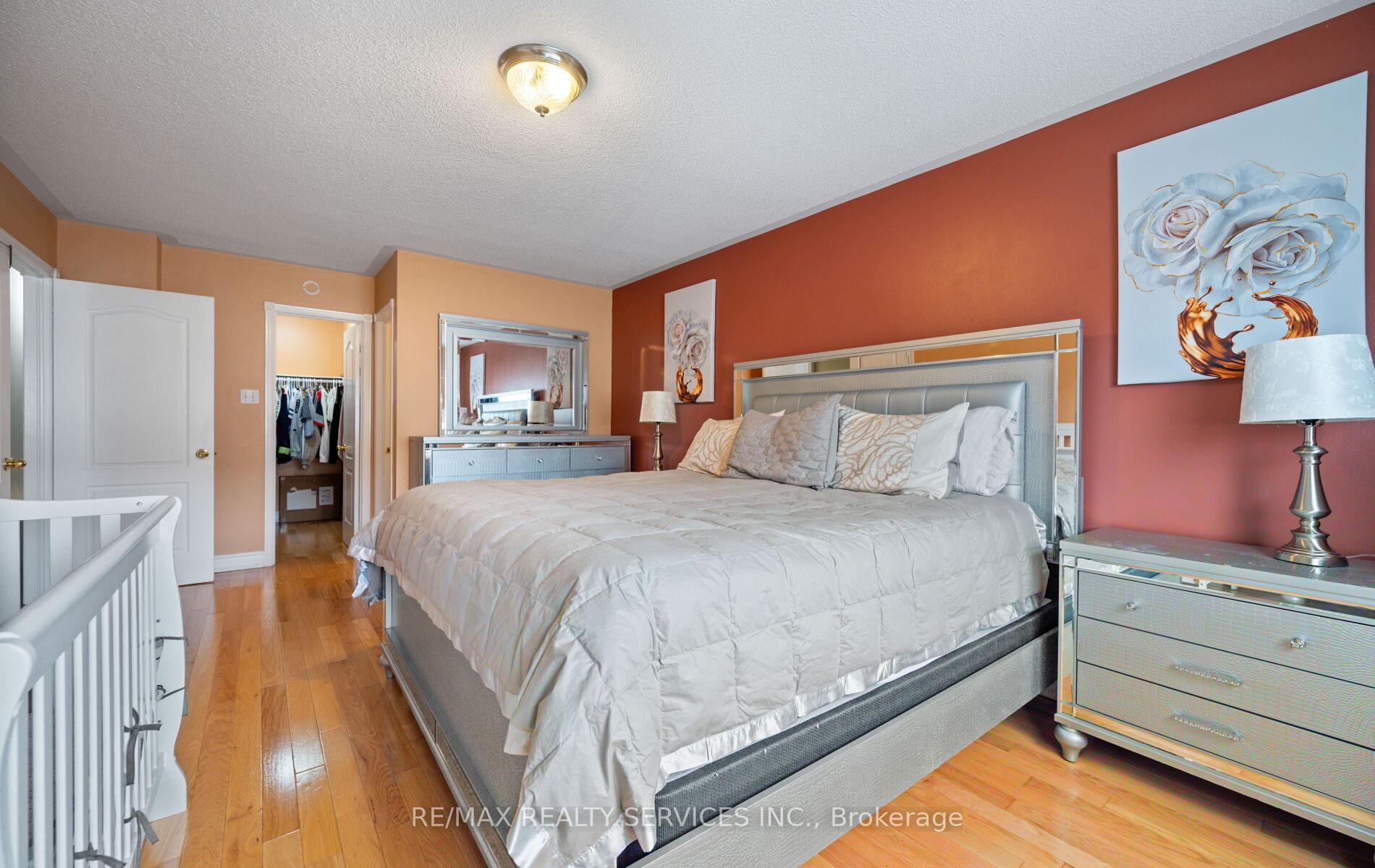 Photo 28 of 45 Heartleaf Crescent, Brampton, Fletcher's Meadow — HOMEH