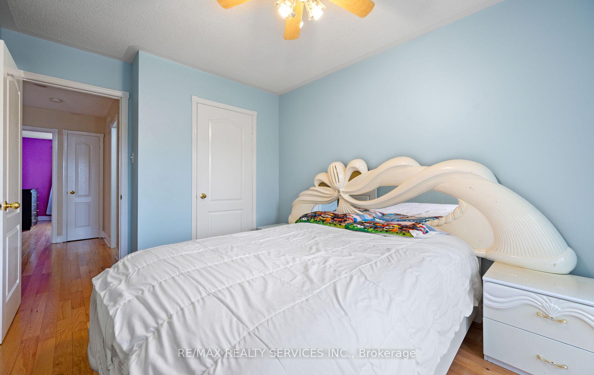 Photo 33 of 45 Heartleaf Crescent, Brampton, Fletcher's Meadow — HOMEH