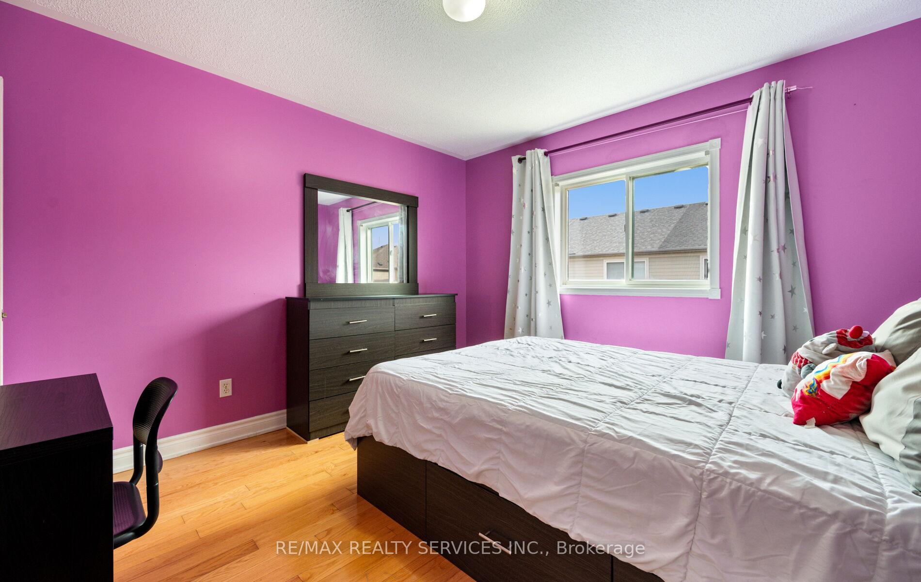 Photo 37 of 45 Heartleaf Crescent, Brampton, Fletcher's Meadow — HOMEH