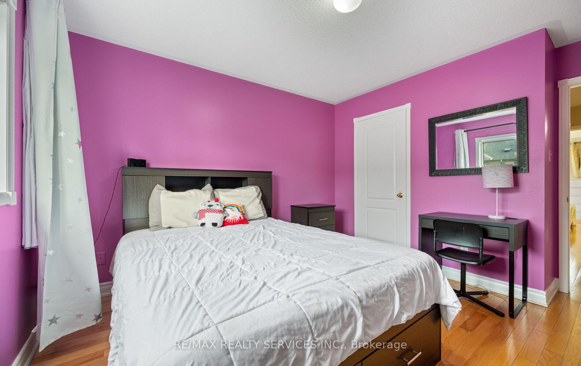 Photo 38 of 45 Heartleaf Crescent, Brampton, Fletcher's Meadow — HOMEH
