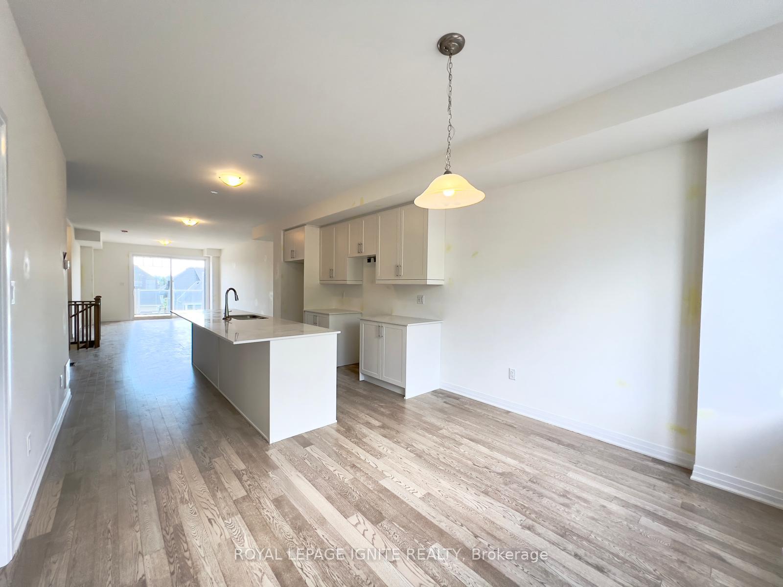 Photo 31 of 522 Hudson Crescent, Midland — HOMEH