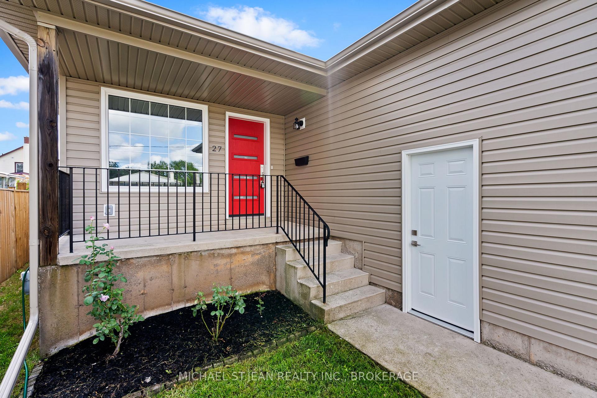Photo 4 of 27 Deere Street, Welland, Lincoln/Crowland — HOMEH