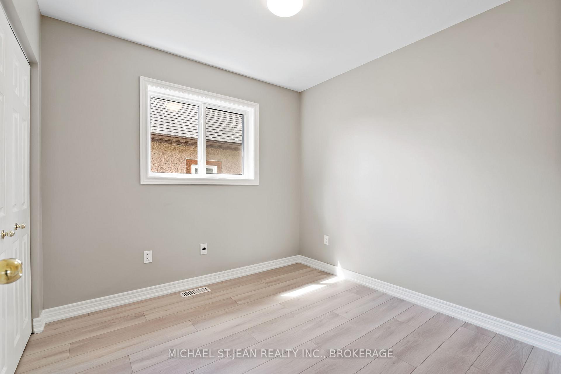 Photo 12 of 27 Deere Street, Welland, Lincoln/Crowland — HOMEH