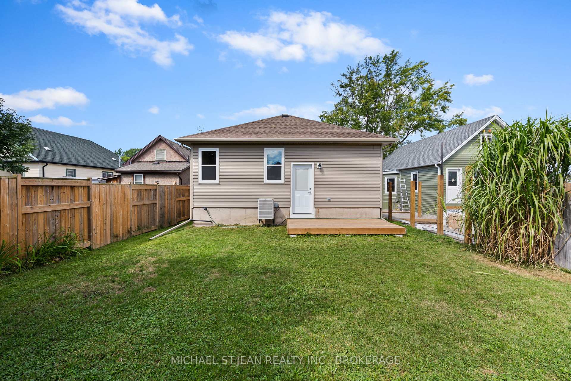 Photo 24 of 27 Deere Street, Welland, Lincoln/Crowland — HOMEH