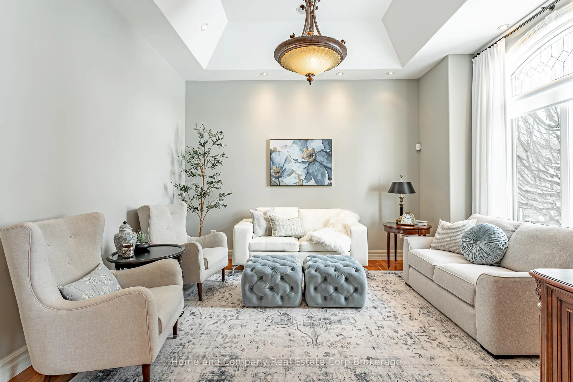 Photo 8 of 17 Sir Adam Beck Road, Stratford — HOMEH