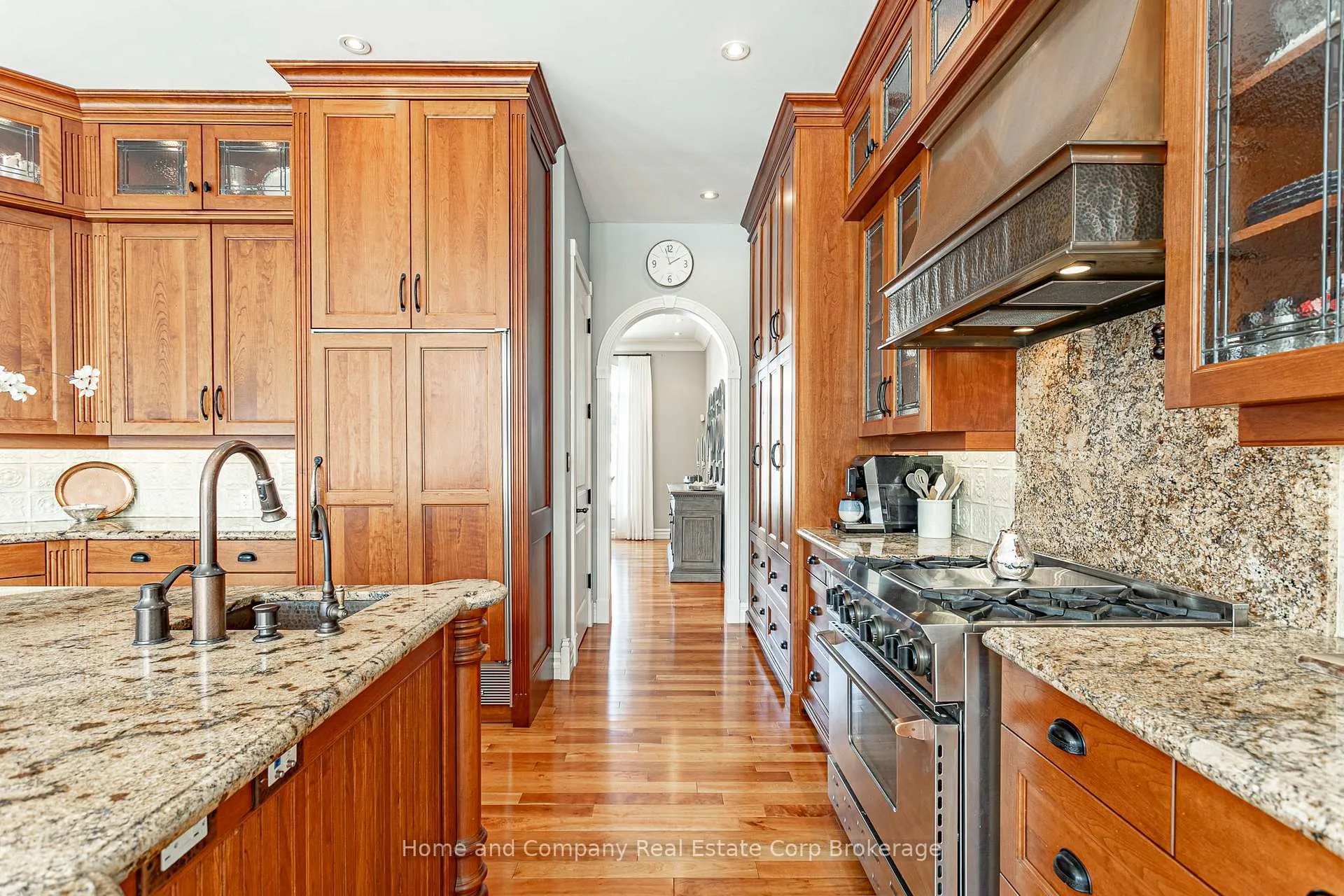 Photo 14 of 17 Sir Adam Beck Road, Stratford — HOMEH