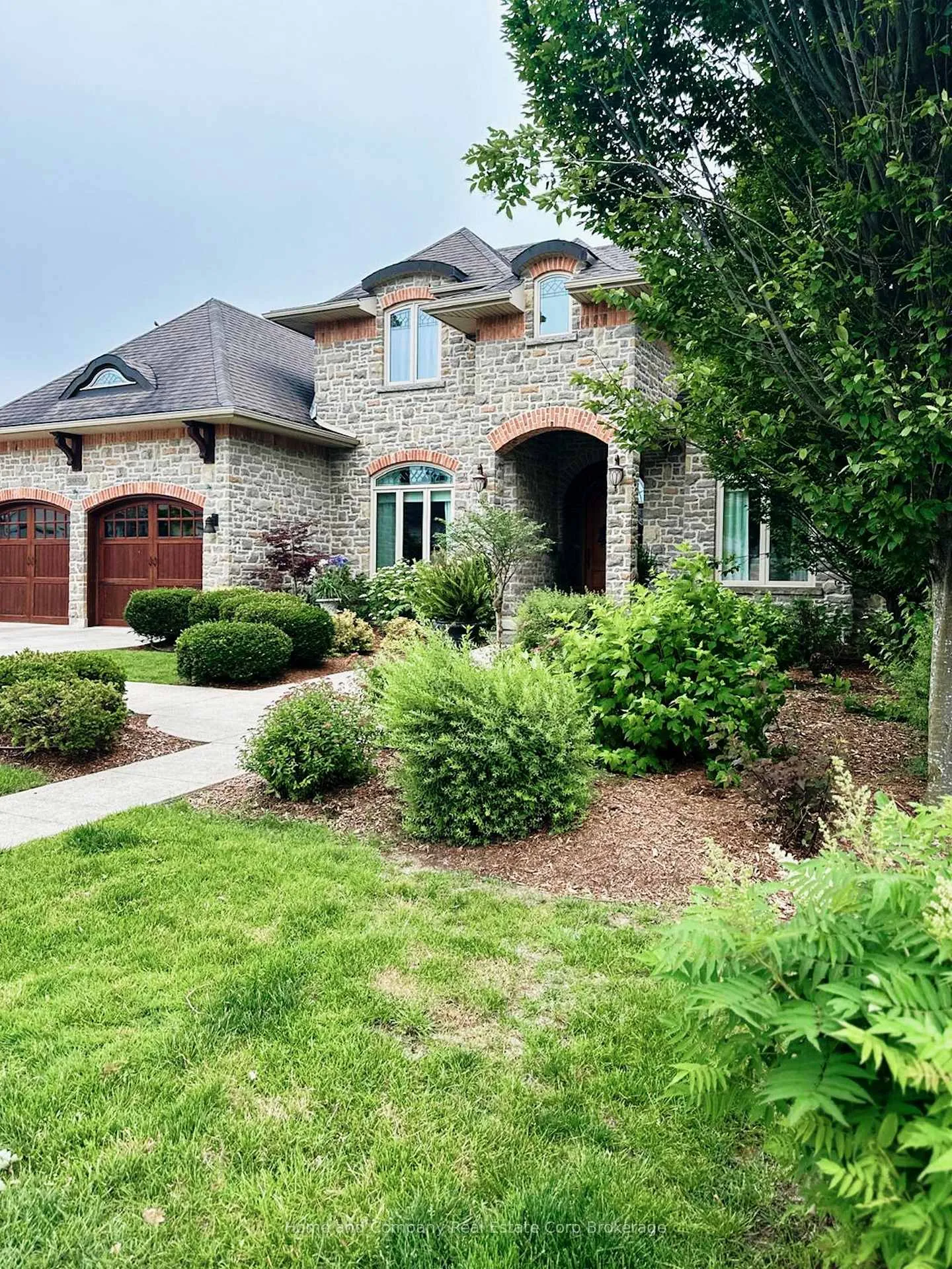 Photo 38 of 17 Sir Adam Beck Road, Stratford — HOMEH