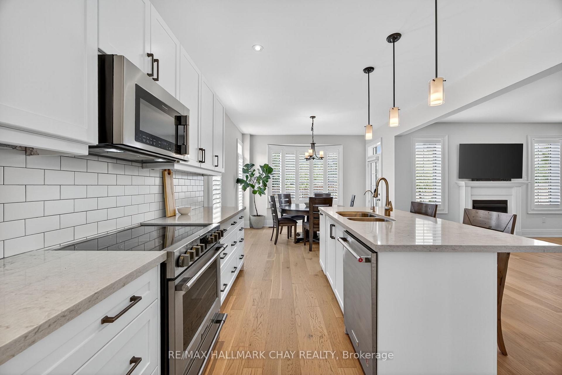 Photo 7 of 16 Walker Lane, Springwater, Centre Vespra — HOMEH