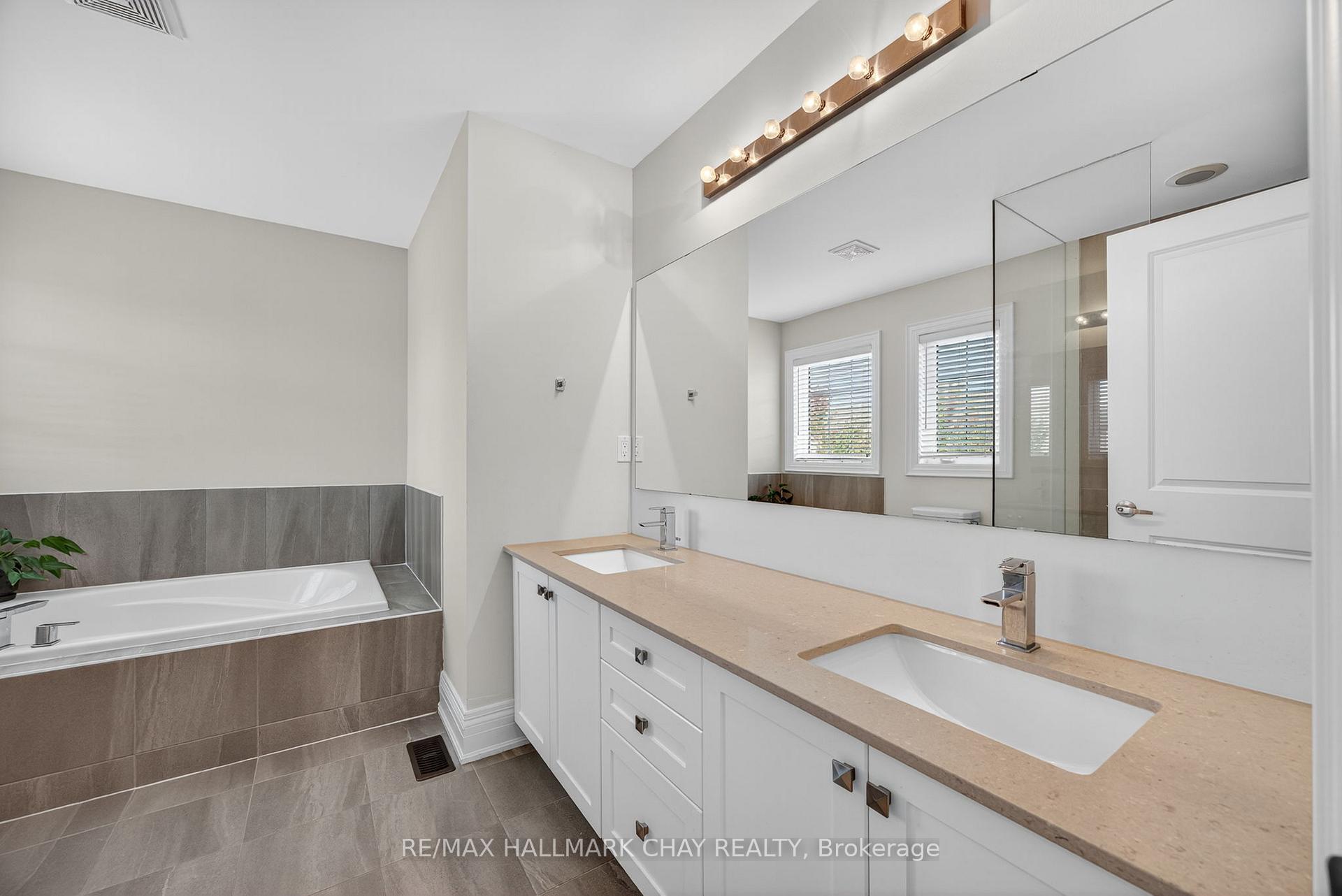 Photo 20 of 16 Walker Lane, Springwater, Centre Vespra — HOMEH